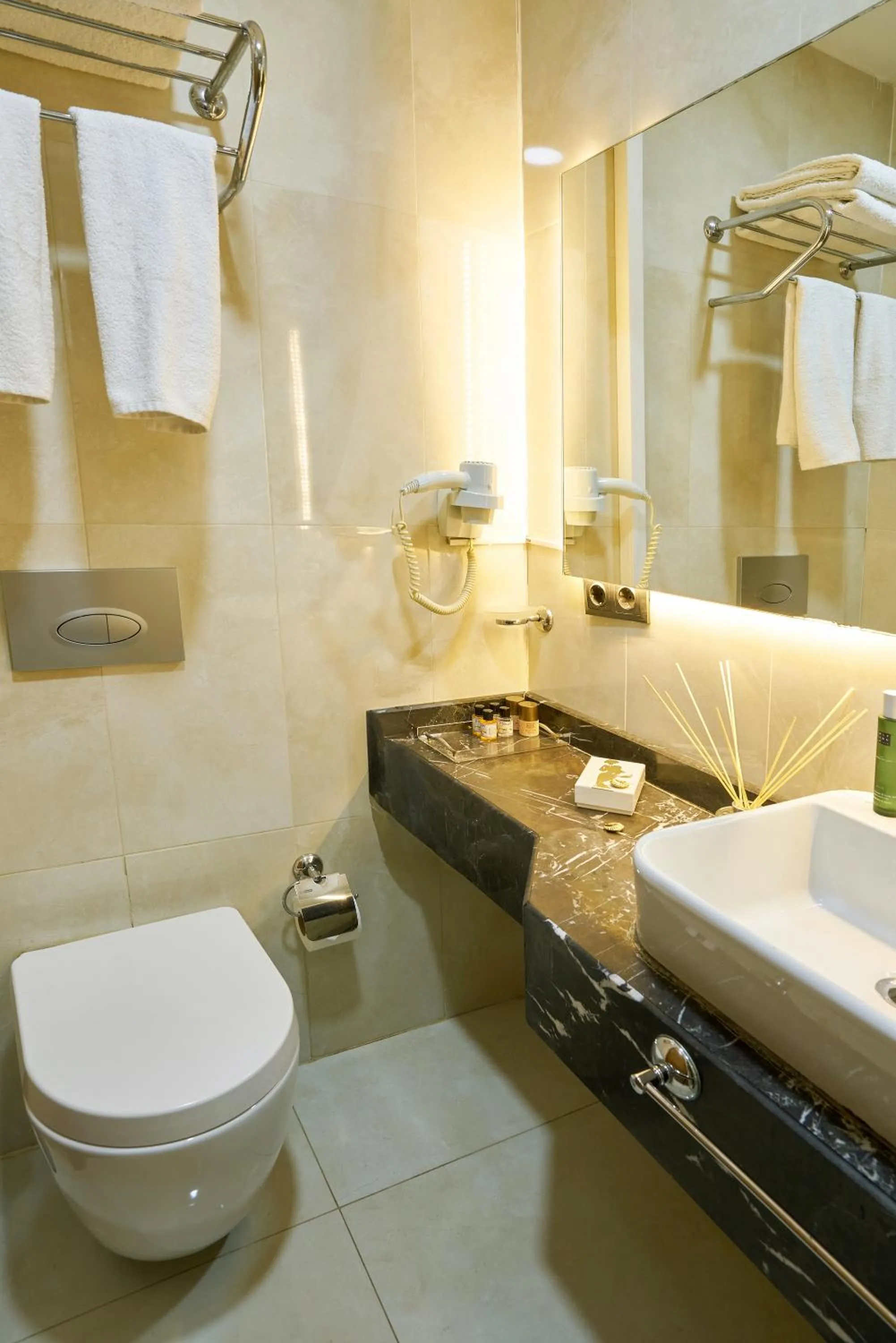 Bathroom in Atro Hotel