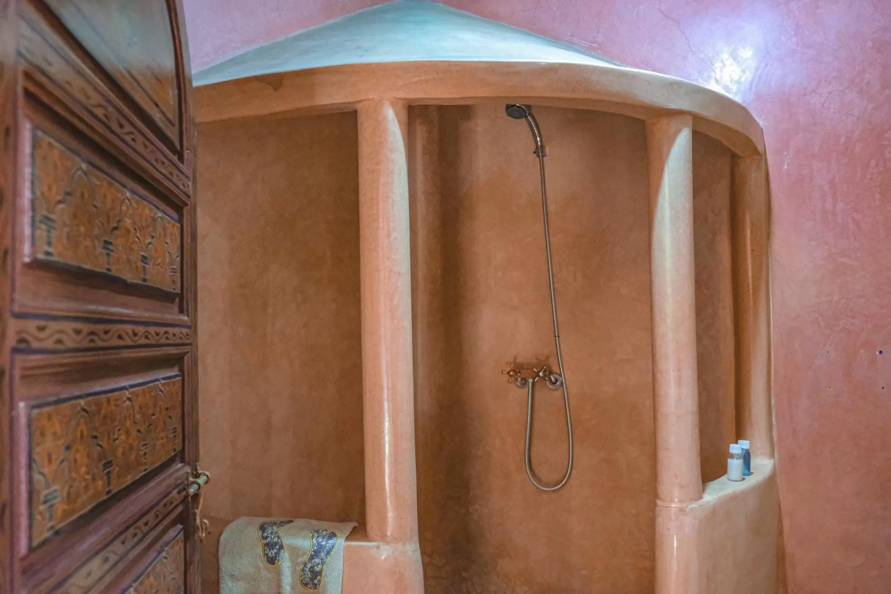 Shower in Héritage Lalla Aicha Hotel & Spa