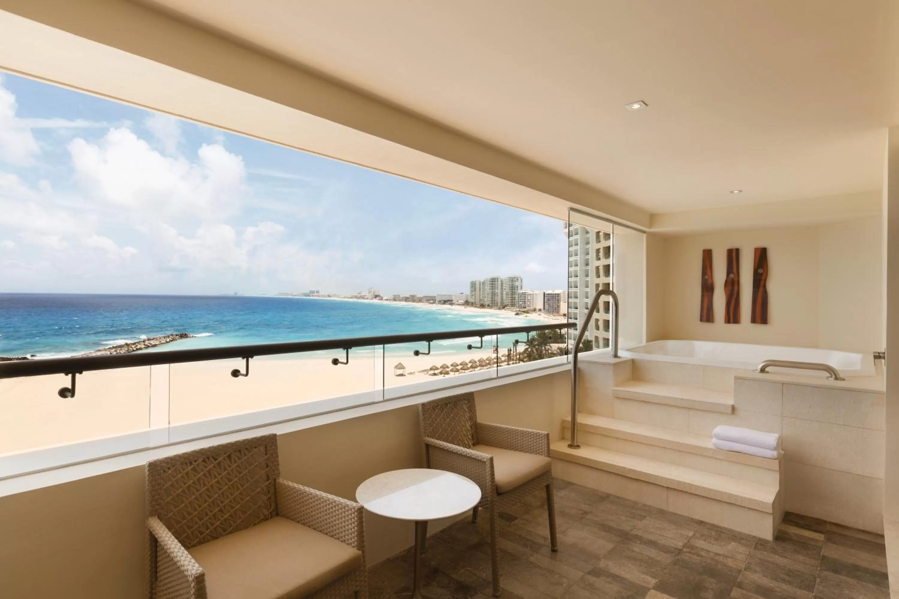 Club Corner Suite - single occupancy - Oceanfront in Hyatt Ziva Cancun All-Inclusive
