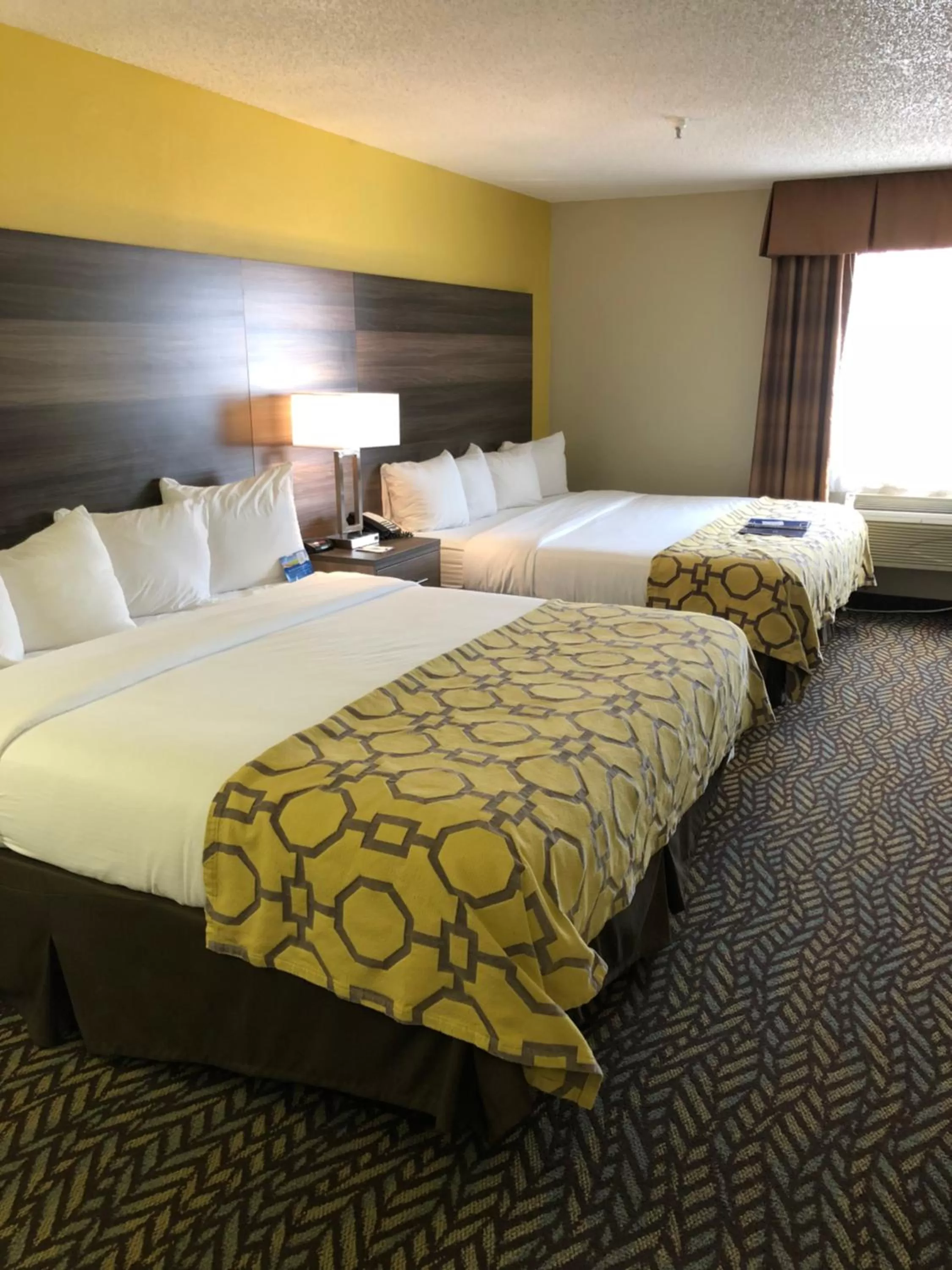 Bed in Baymont by Wyndham Oklahoma City Airport
