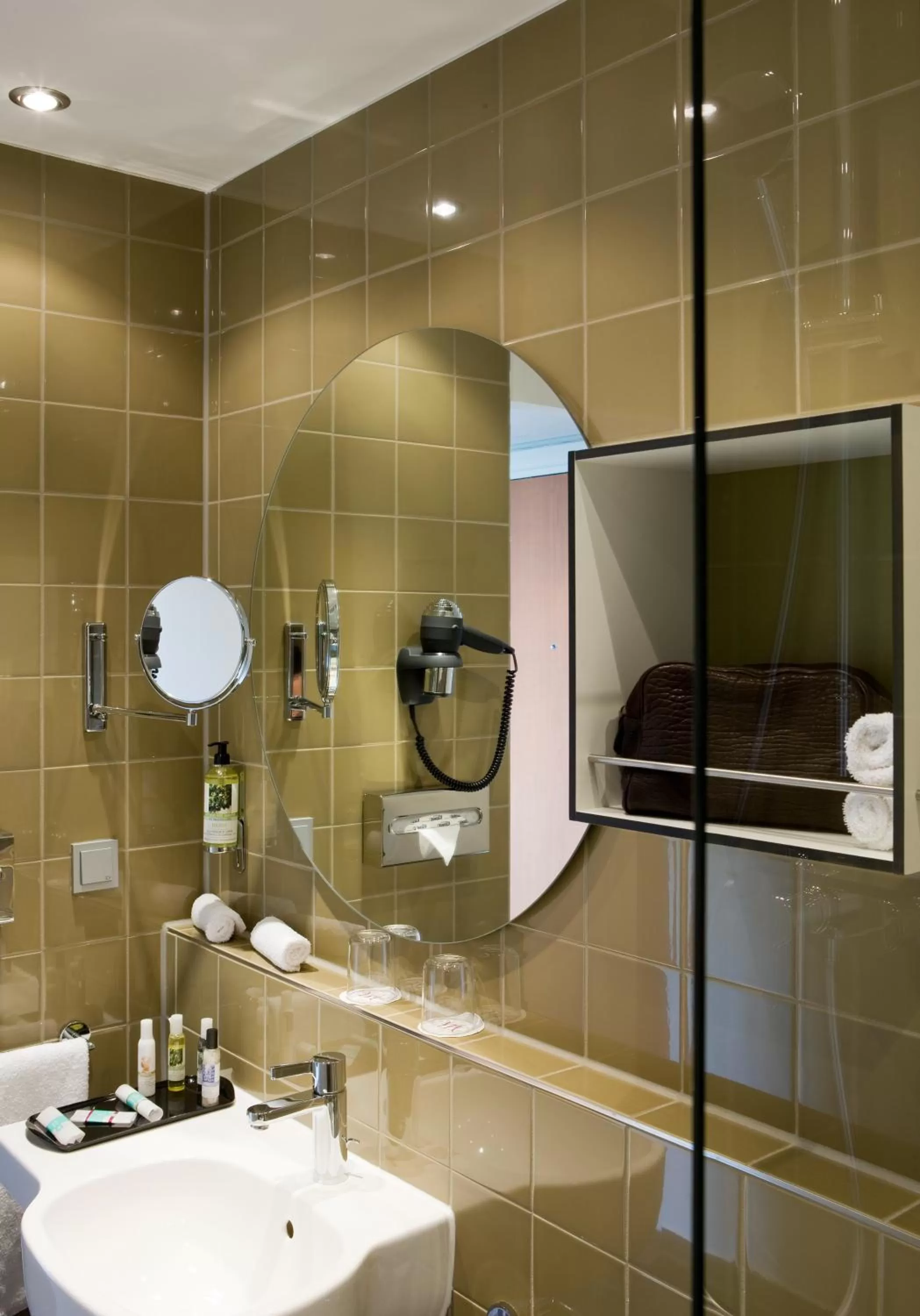 Bathroom in Congress Hotel Mercure Nürnberg an der Messe