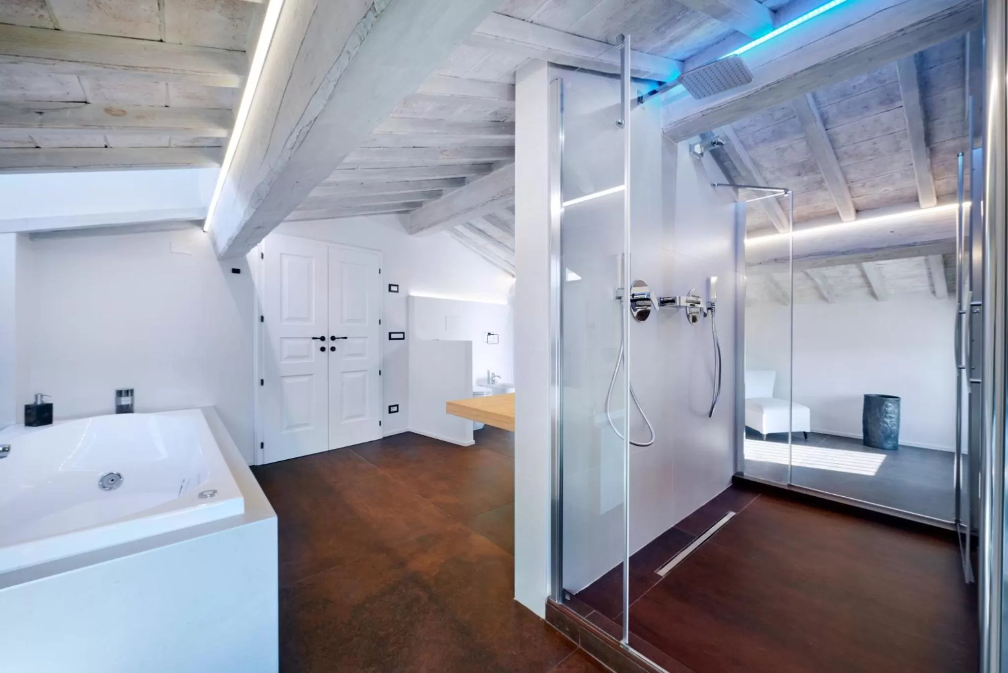 Shower in Palazzo Pio III - Residenza d'epoca