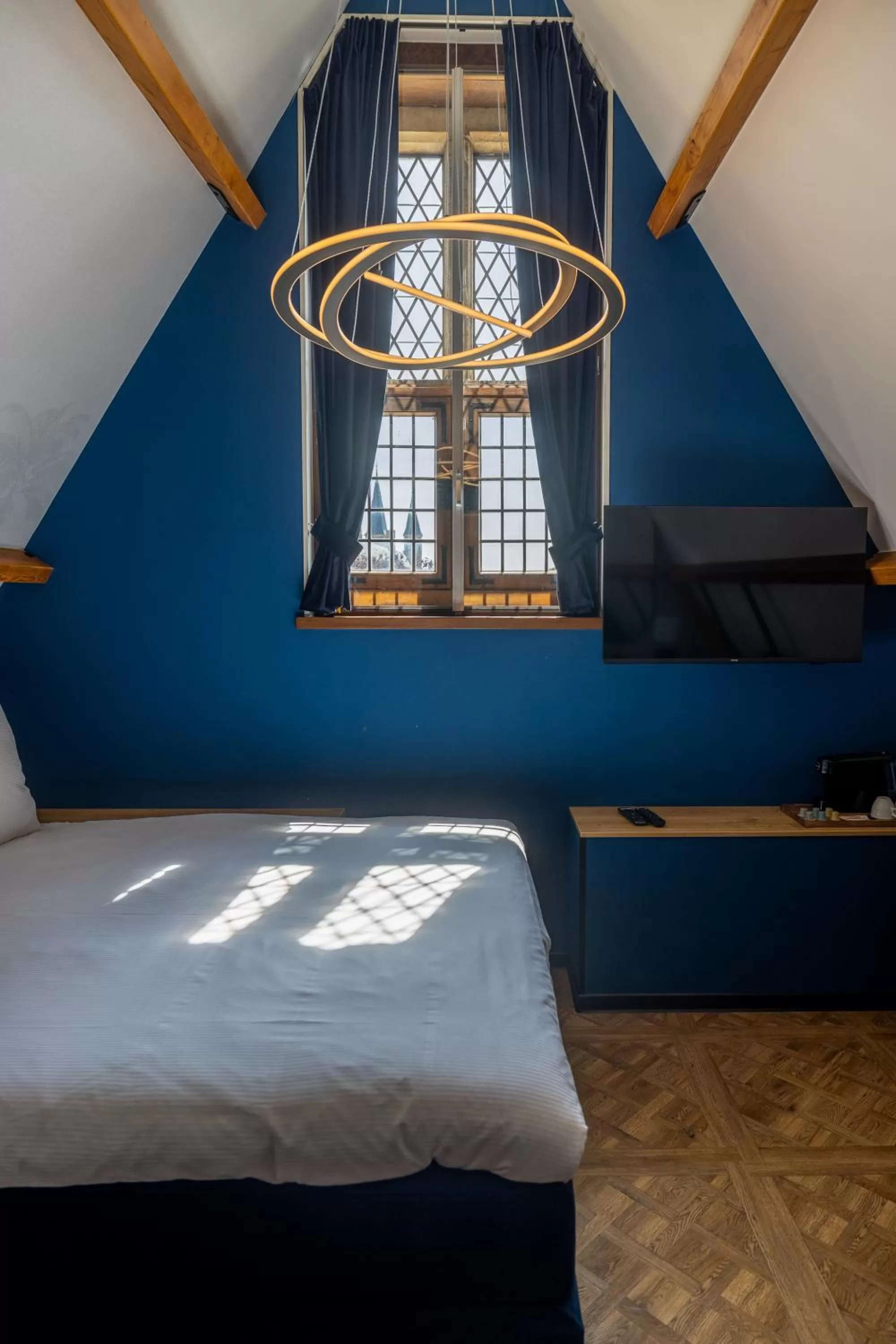 Photo of the whole room, Bed in Hotel St Joris I Kloeg Collection