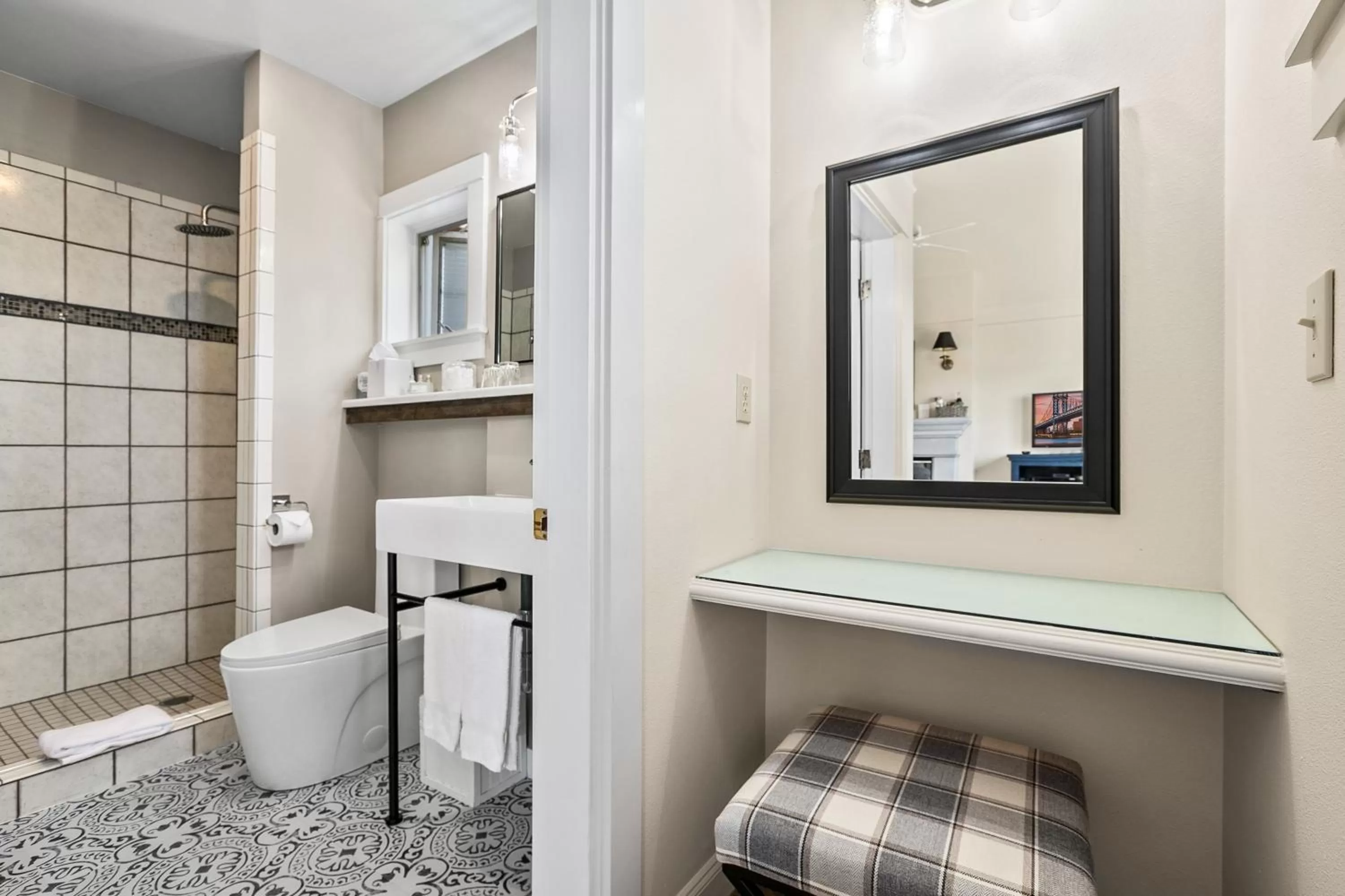 Bathroom in Saratoga Inn