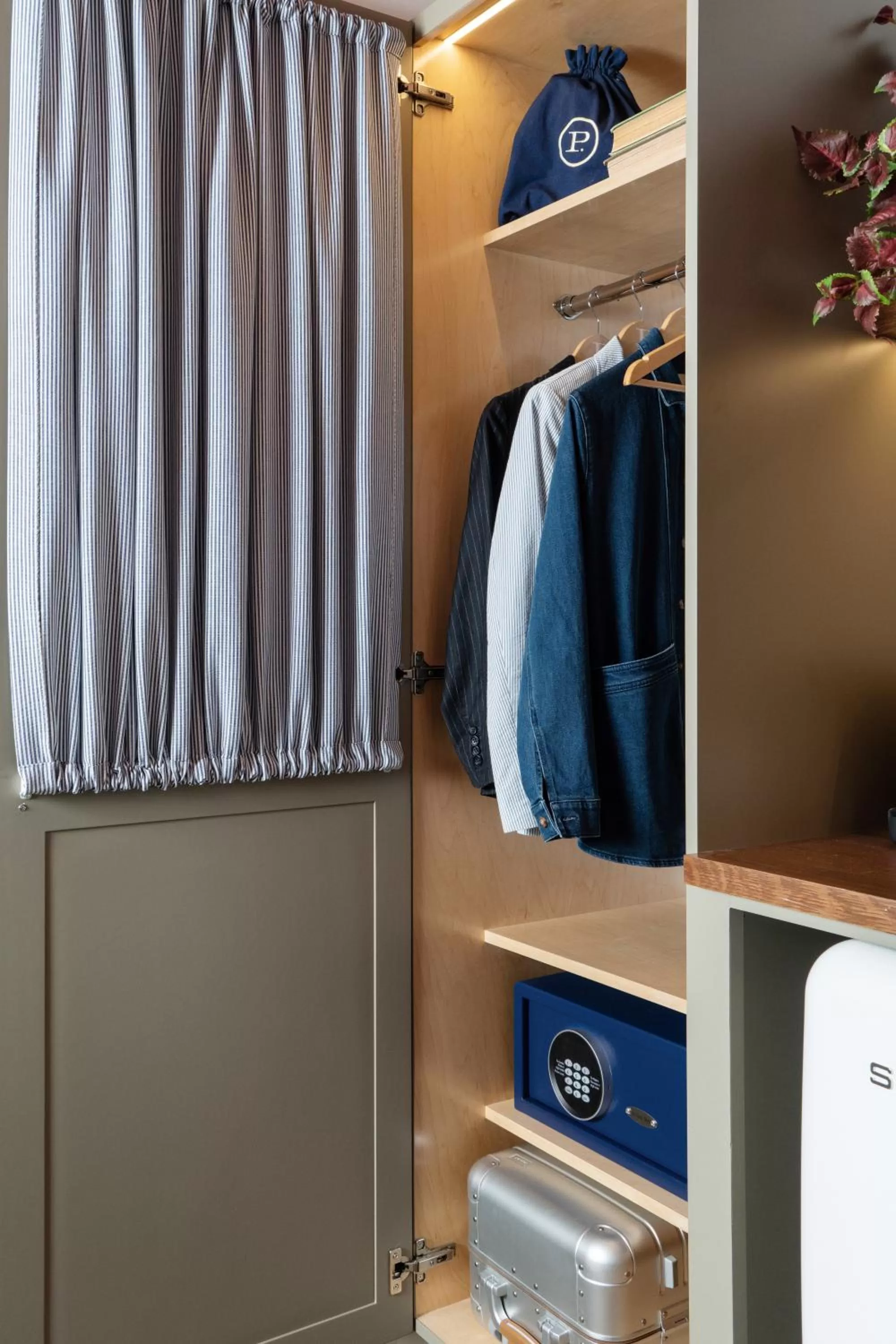 wardrobe in Palihouse West Hollywood at Beverly Hills