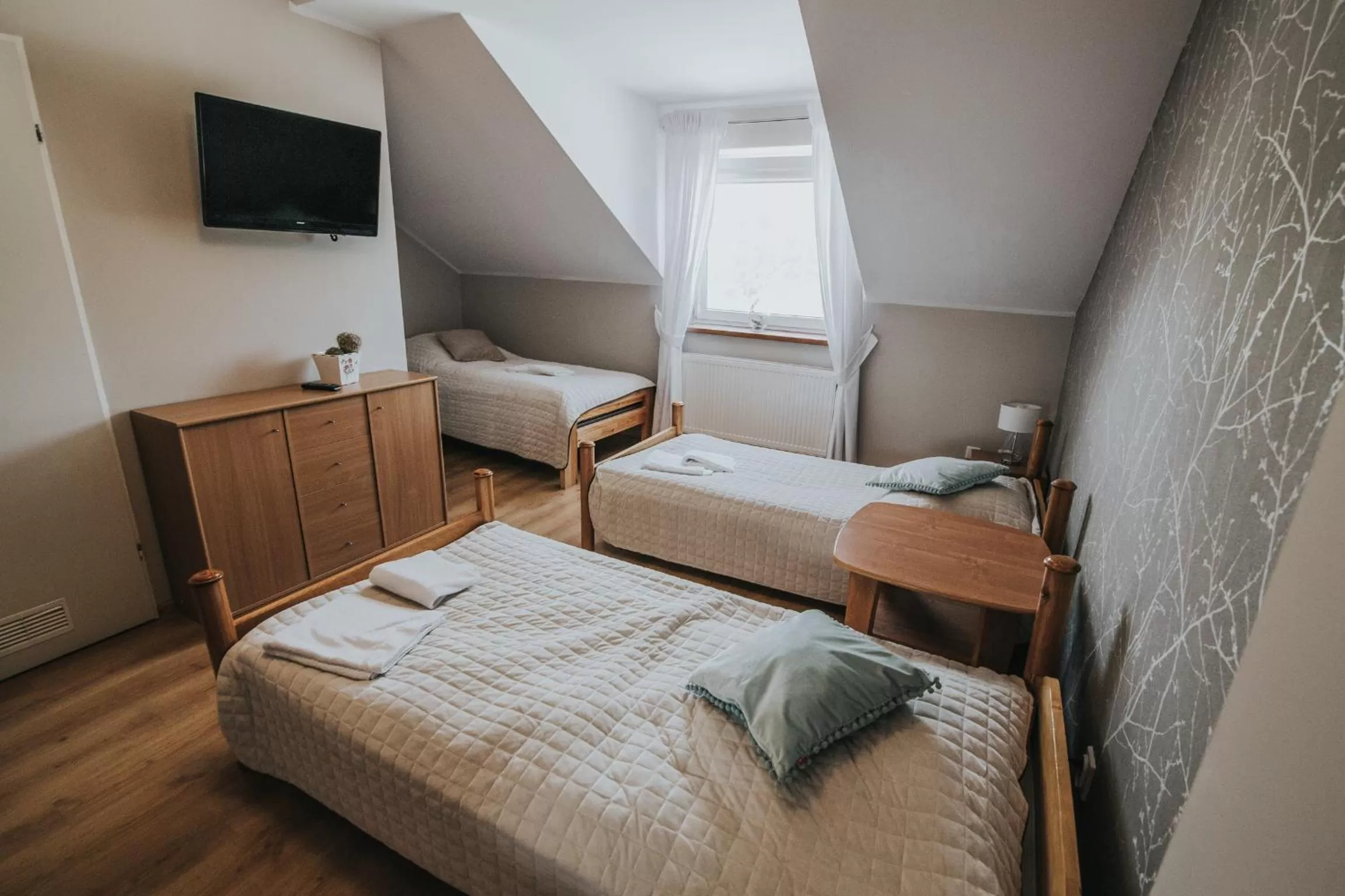 Comfort Triple Room with Shower in Gosciniec Zacisze