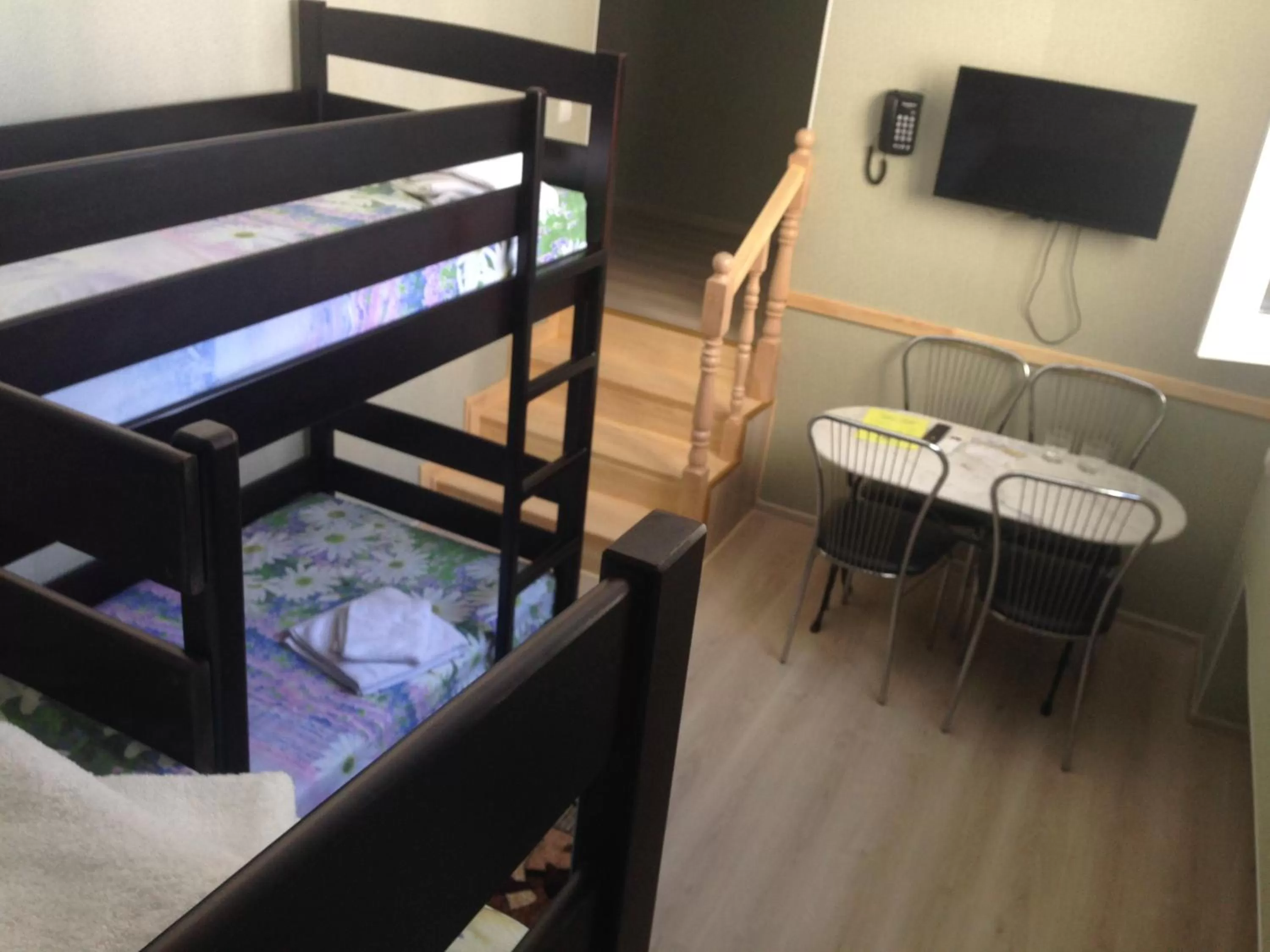 Restaurant/places to eat in Galian Hotel