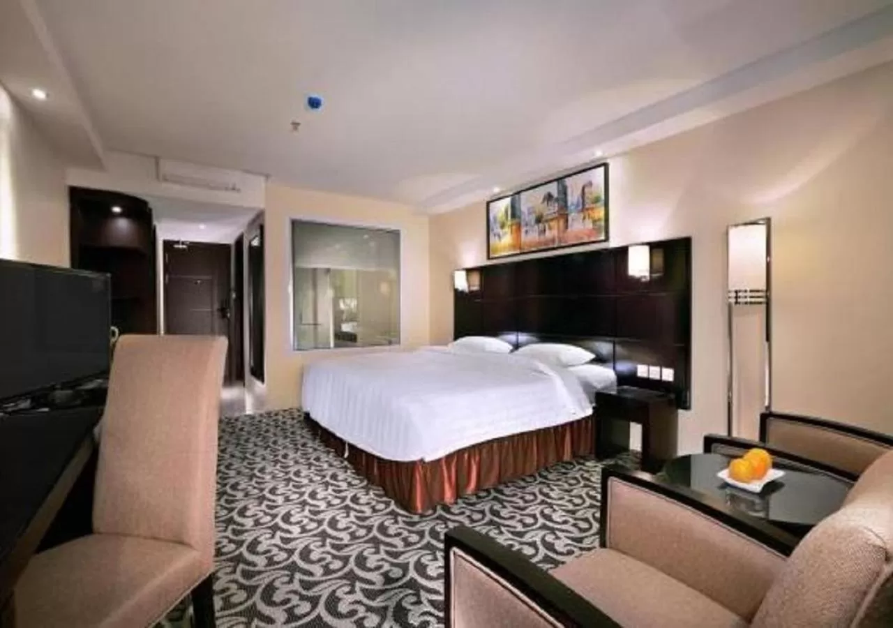 Bed in Aston Karimun City Hotel