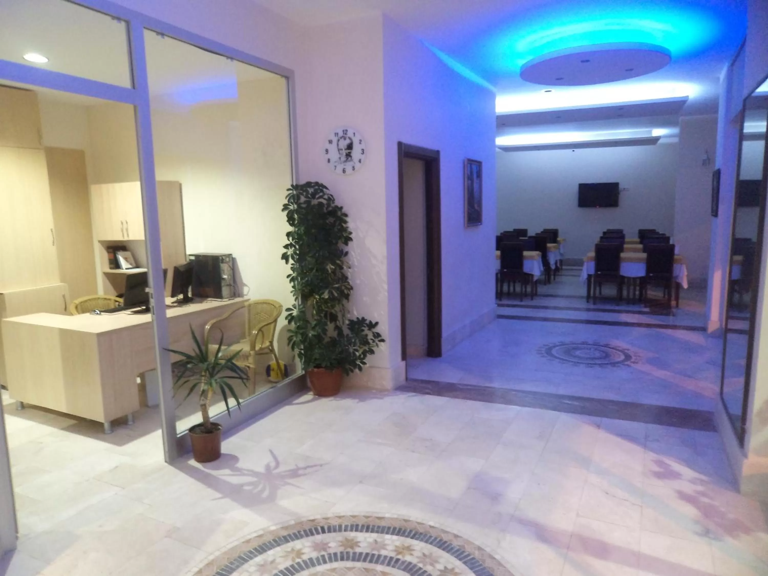 Business facilities in Perla Hotel