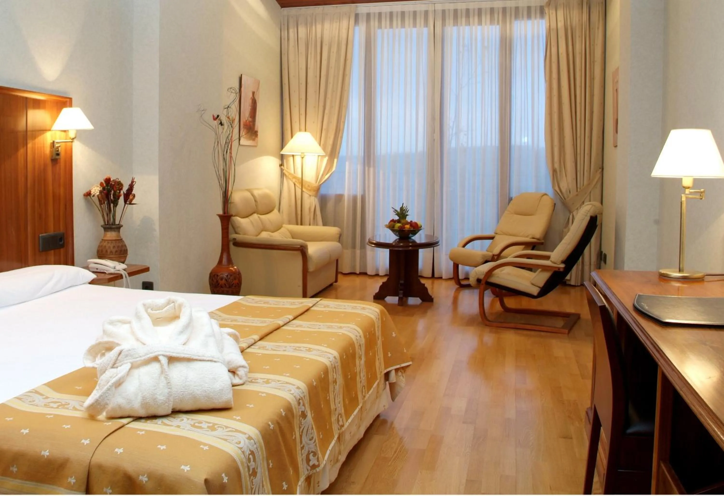 Photo of the whole room, Bed in Hotel Doña Brígida – Salamanca Forum