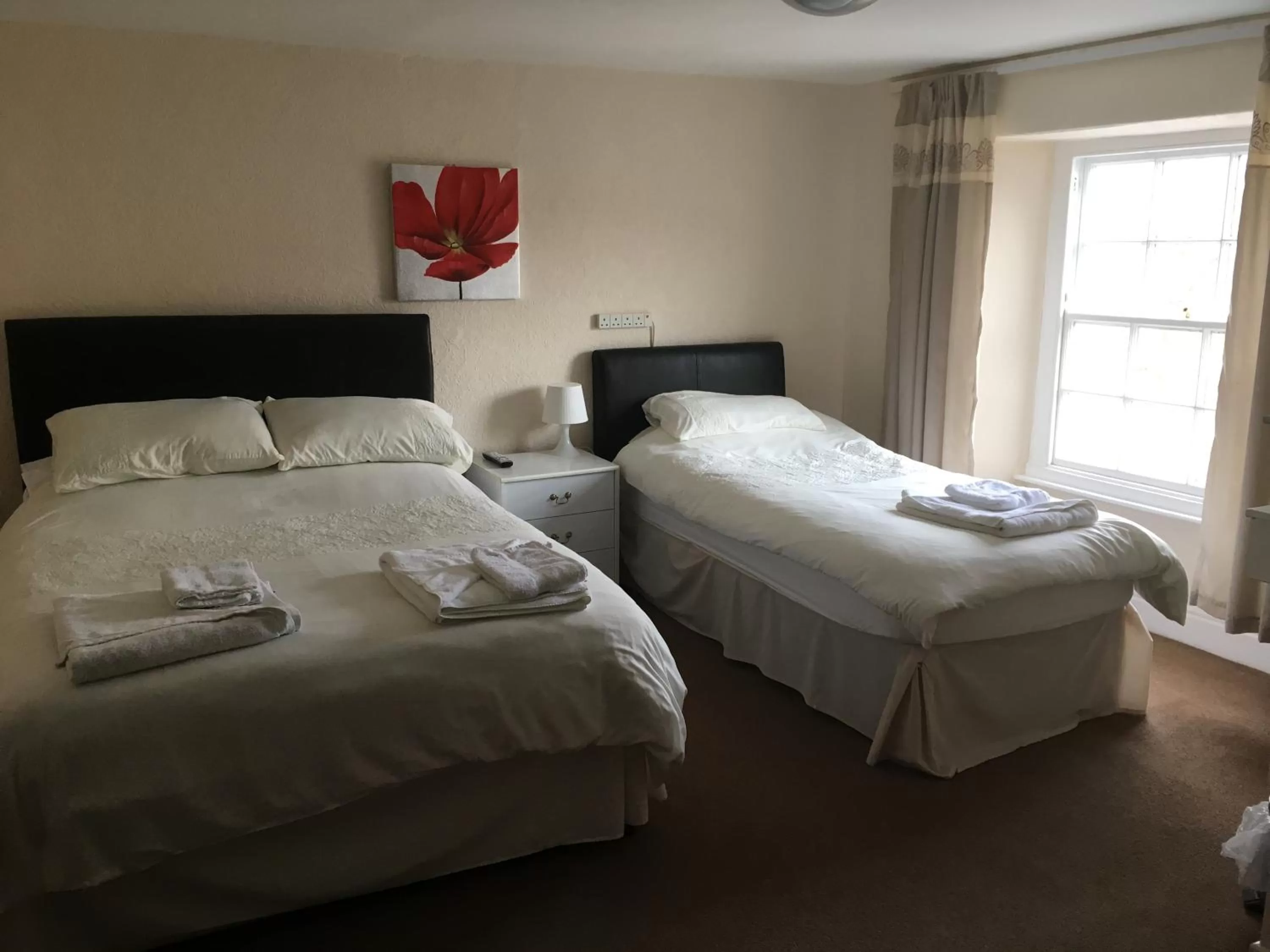 Bedroom in The Buck Inn