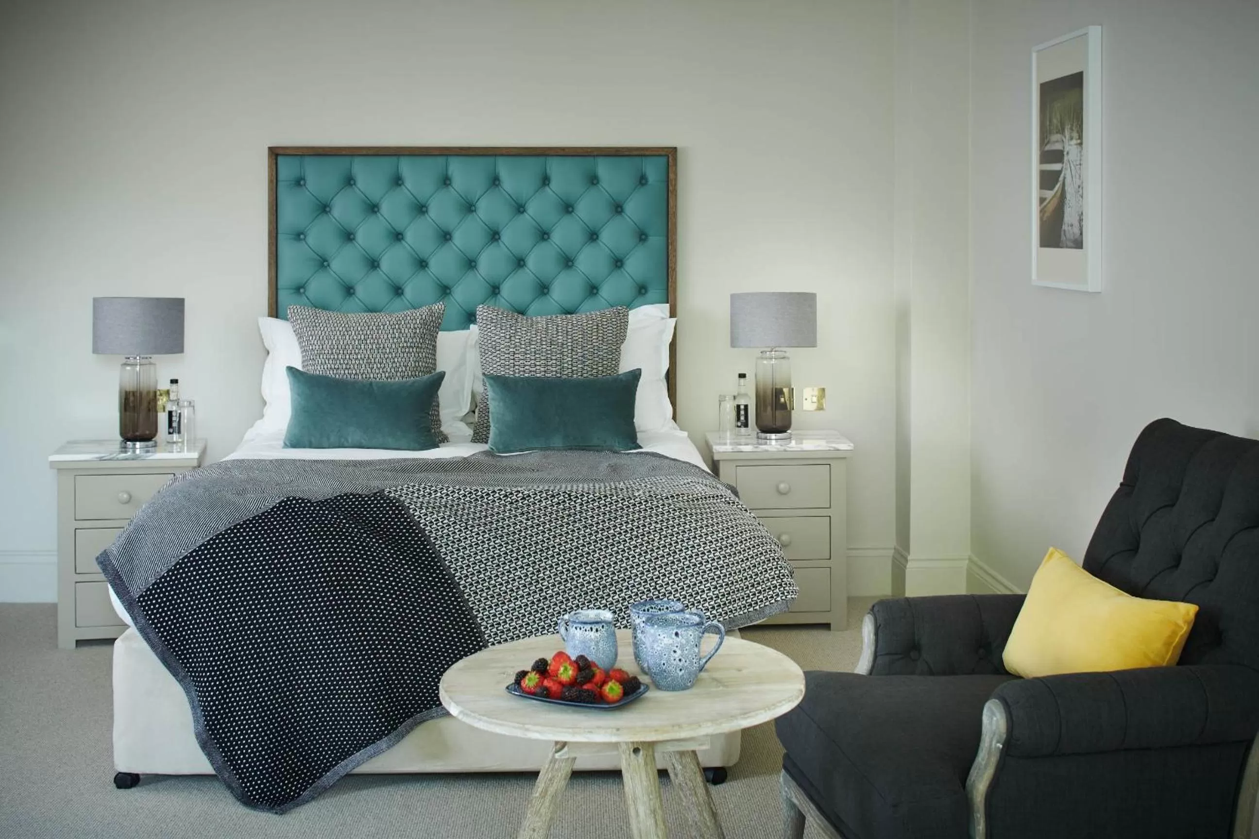 Photo of the whole room, Bed in The Great House, Sonning, Berkshire