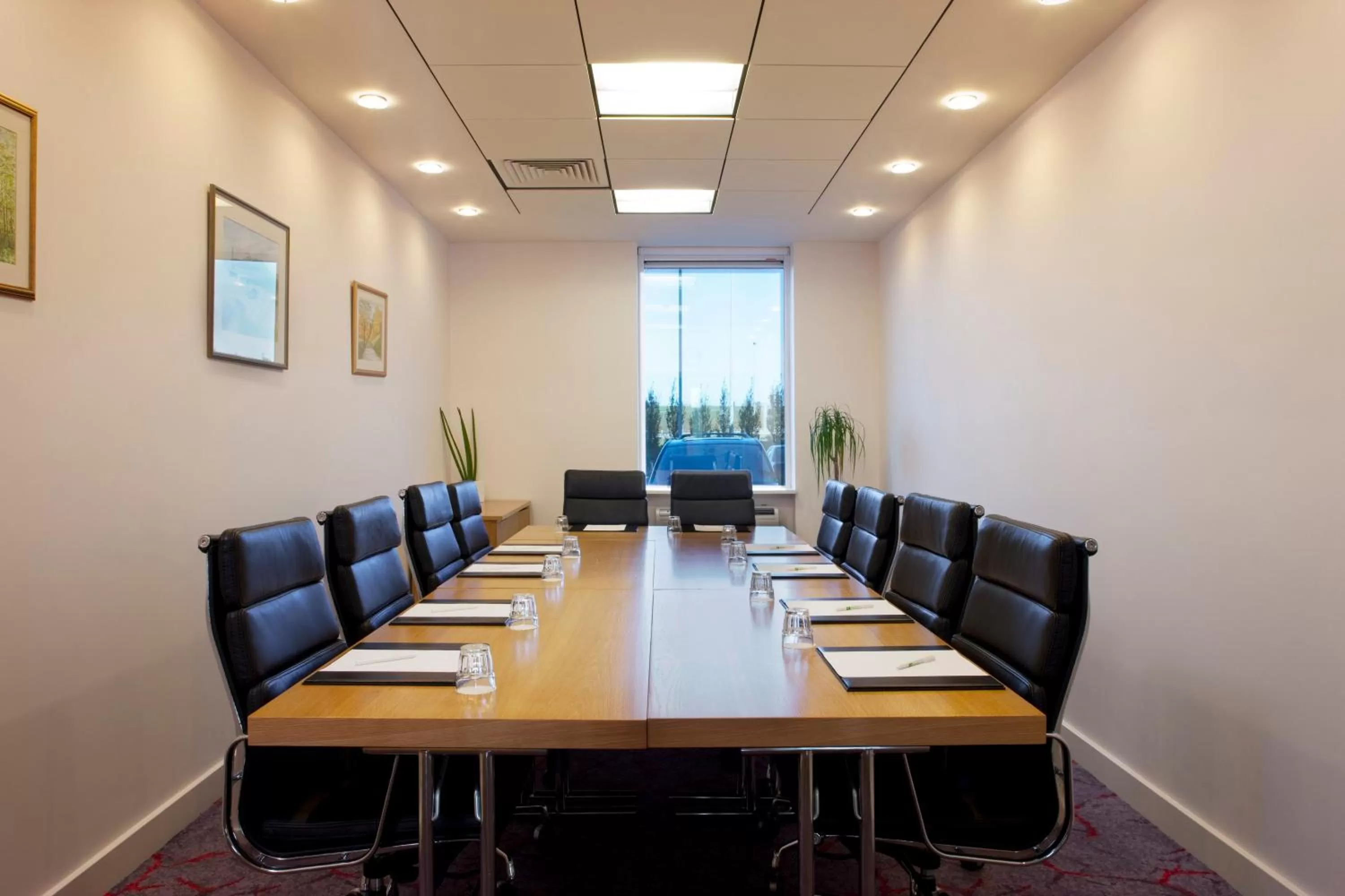 Meeting/conference room in Holiday Inn Salisbury - Stonehenge by IHG