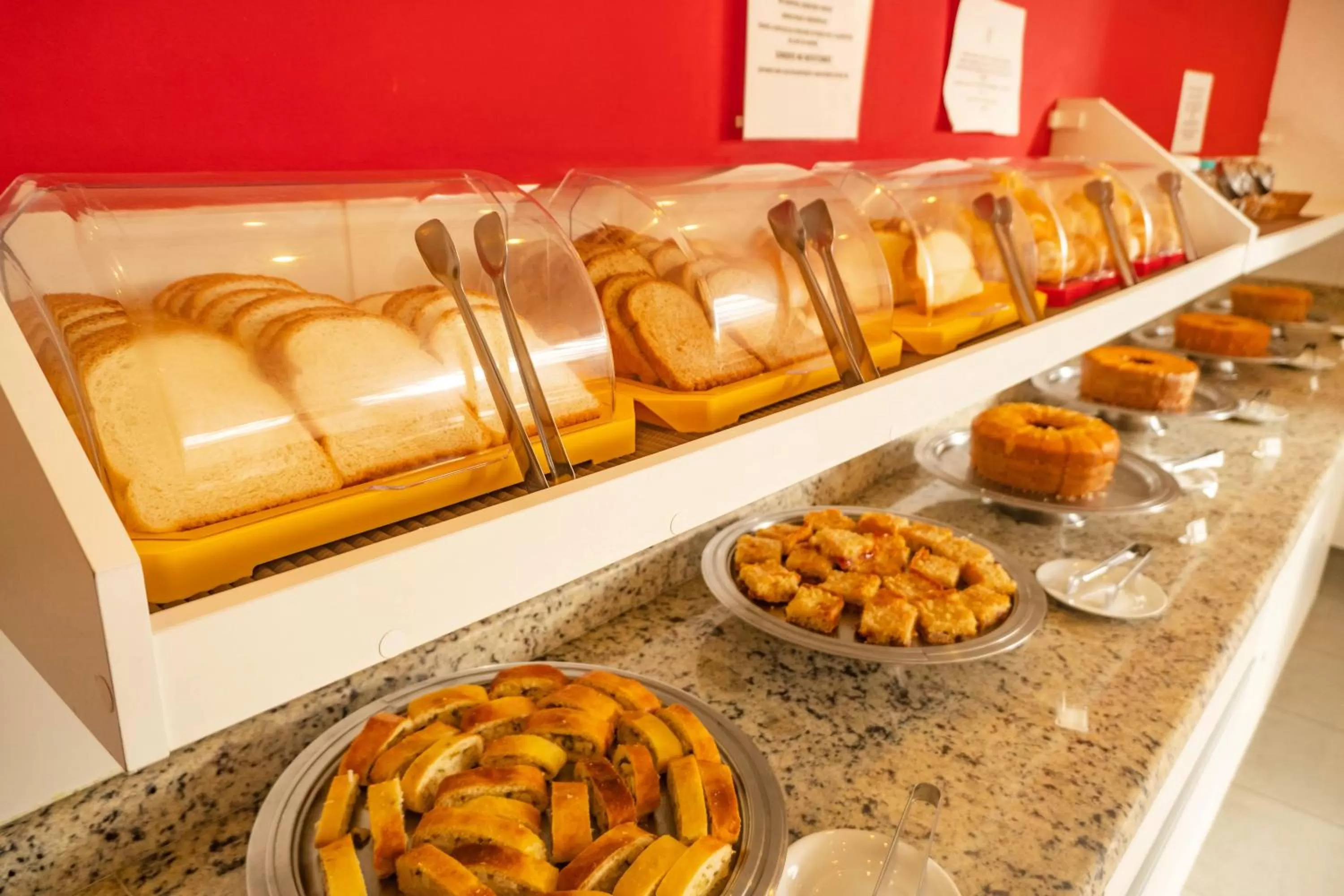 Food and drinks in UPG Hotel