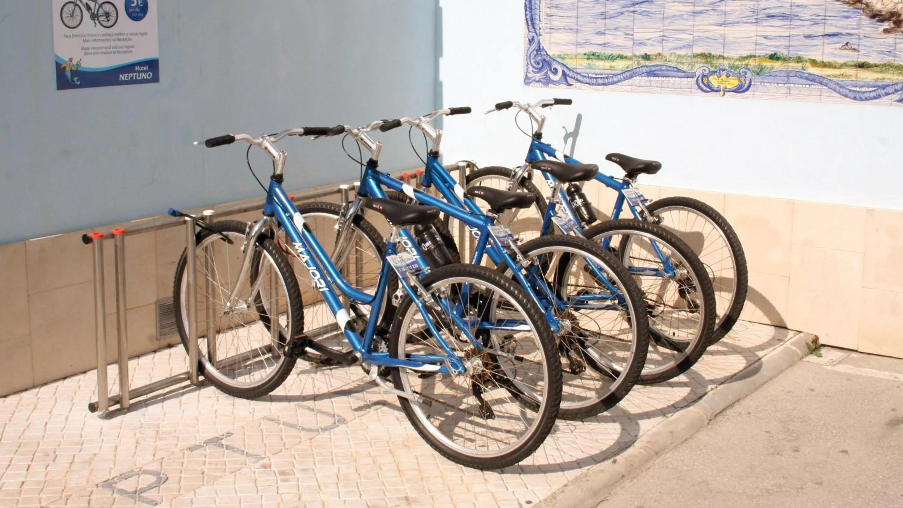 Cycling in Hotel Neptuno