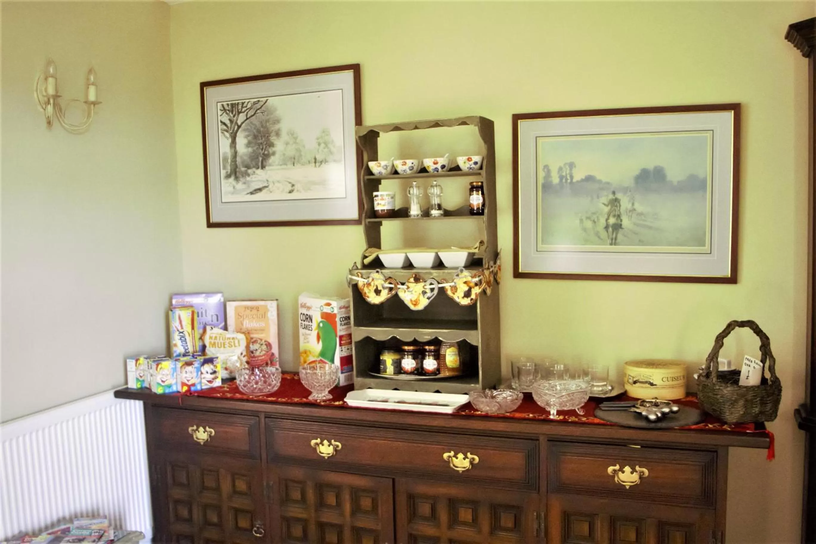 Breakfast in Plas Newydd Farm