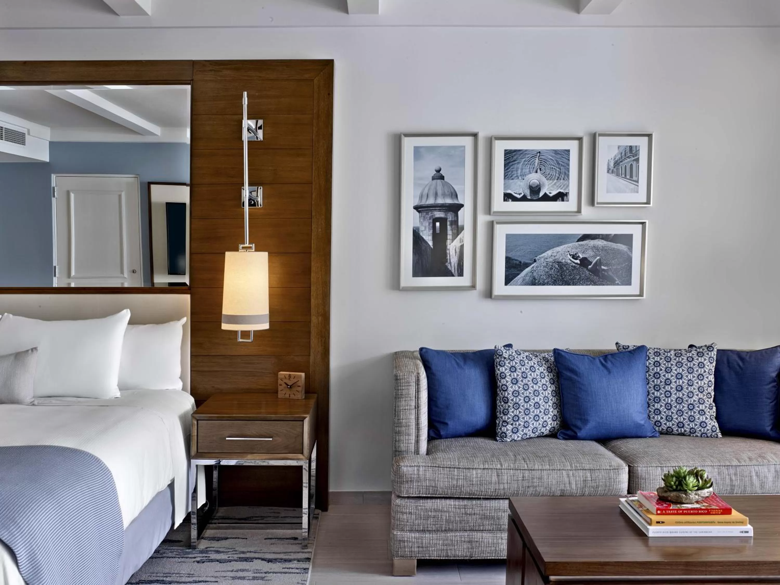 Living room, Bed in Fairmont El San Juan Hotel