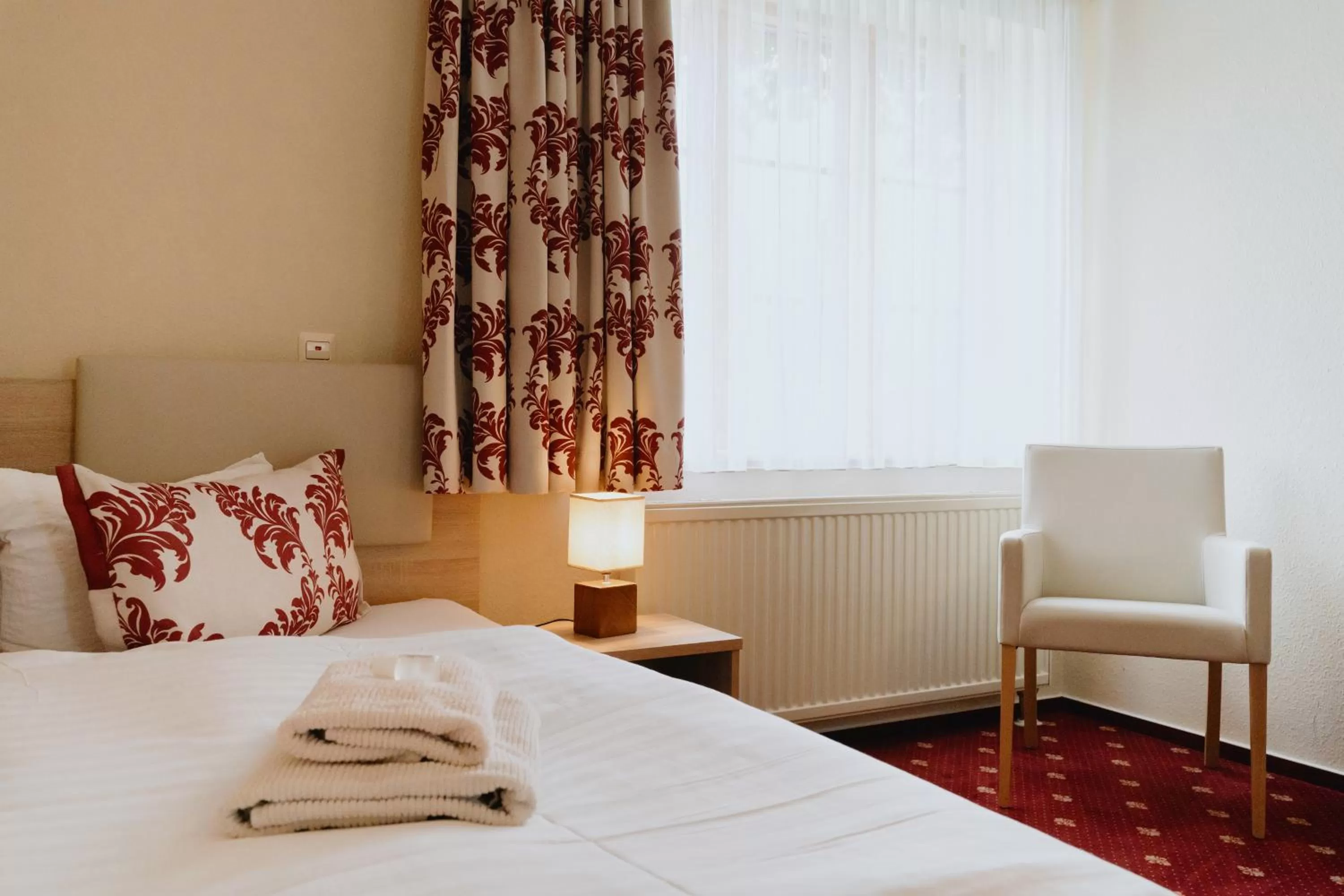 Photo of the whole room, Bed in Hotel An den Bleichen