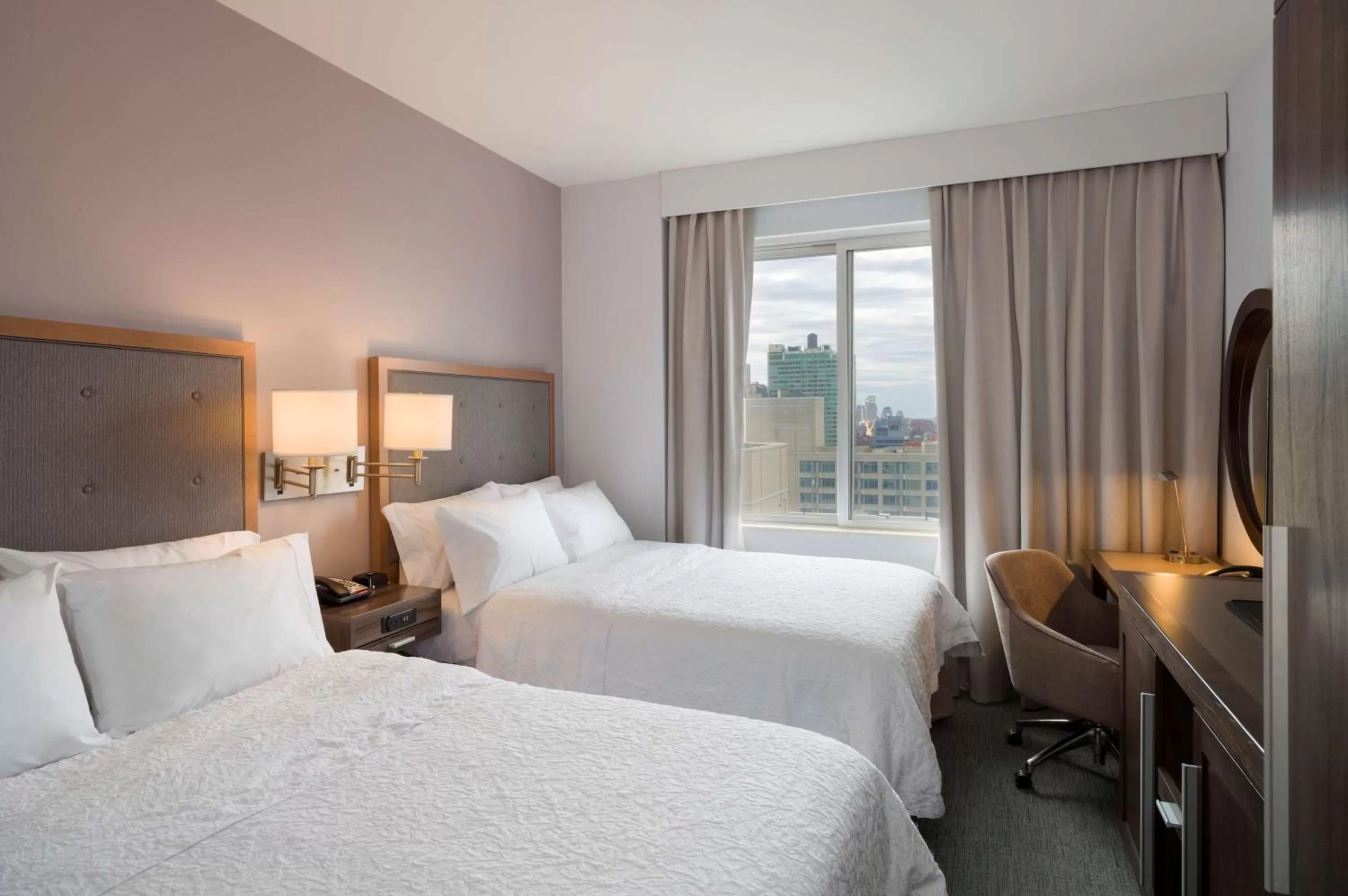 Bed in Hampton Inn Manhattan - Times Square South