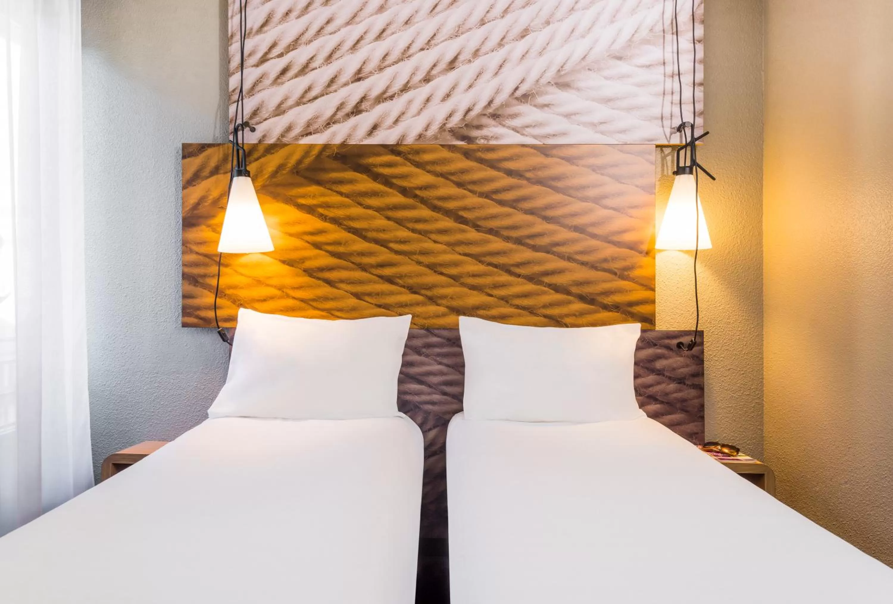 Bedroom, Bed in ibis Clichy Centre Mairie