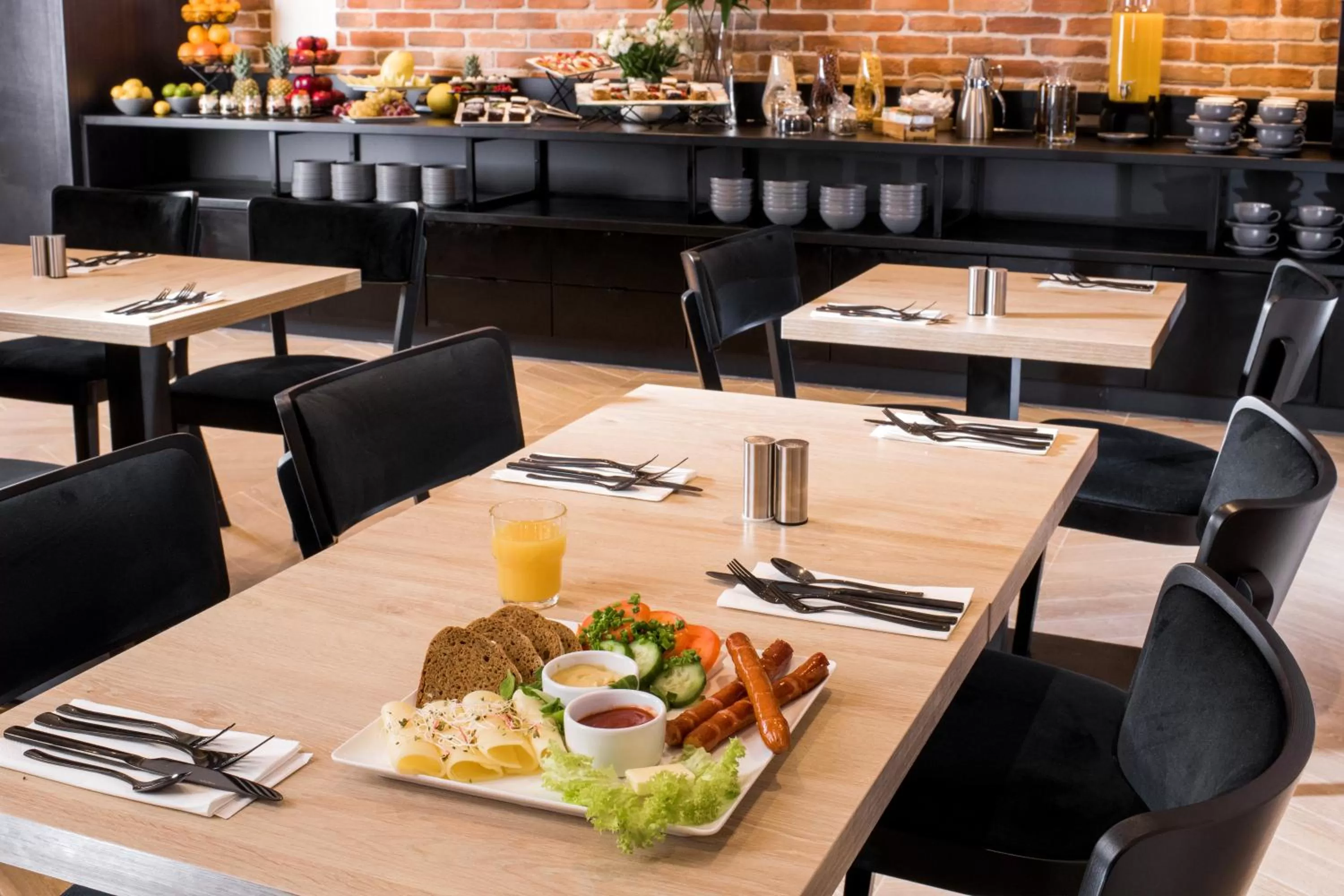 Breakfast in Hotel Krupnicza 30