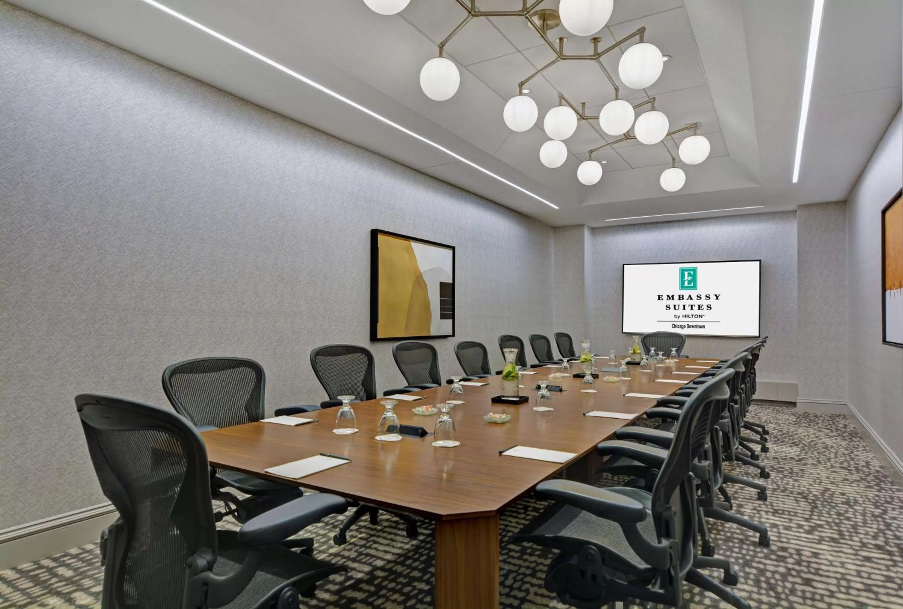 Meeting/conference room in Embassy Suites Chicago - Downtown River North