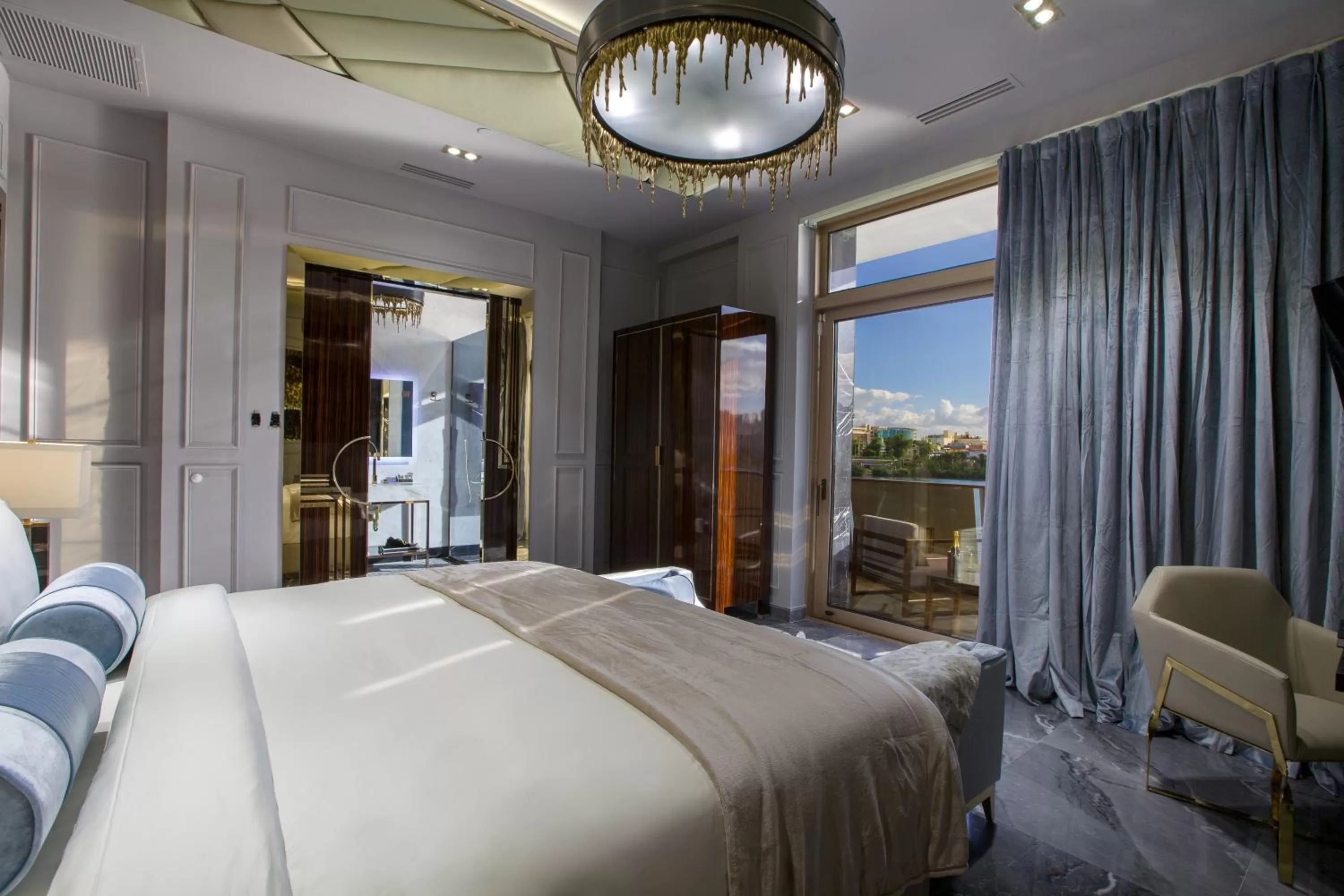 Photo of the whole room, Bed in O:LV Fifty Five Hotel - Adults Only