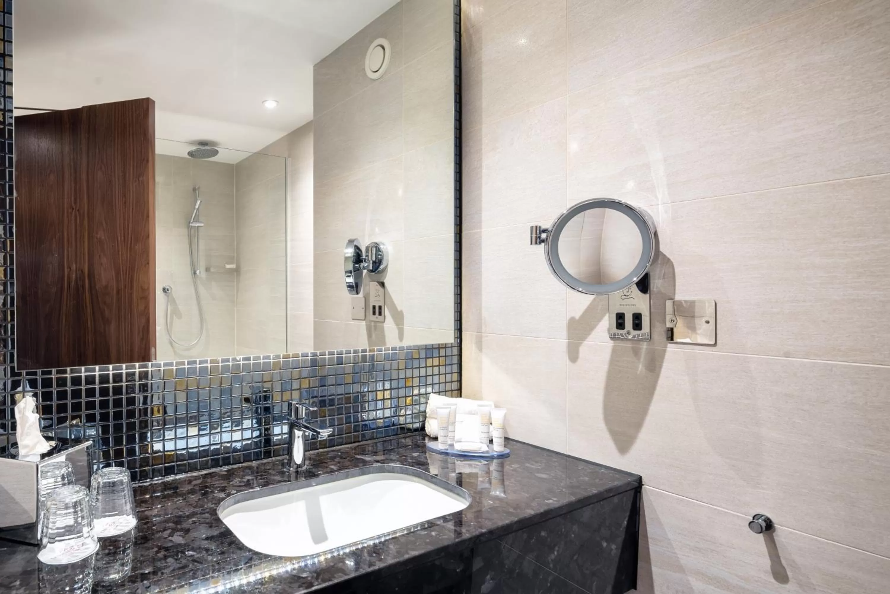 Photo of the whole room in Crowne Plaza London Heathrow T4 by IHG