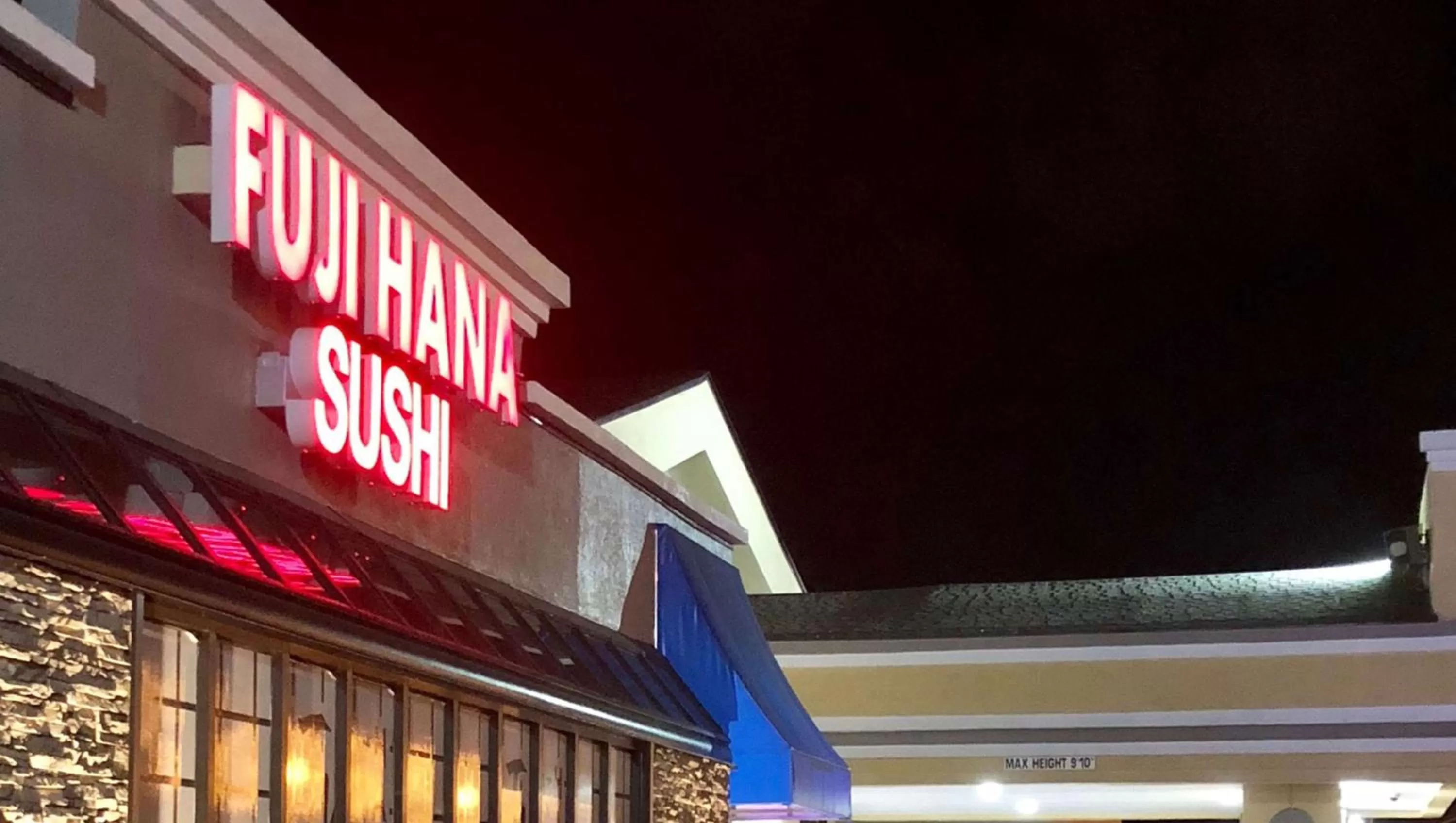 Restaurant/places to eat in Magnuson Hotel Virginia Beach