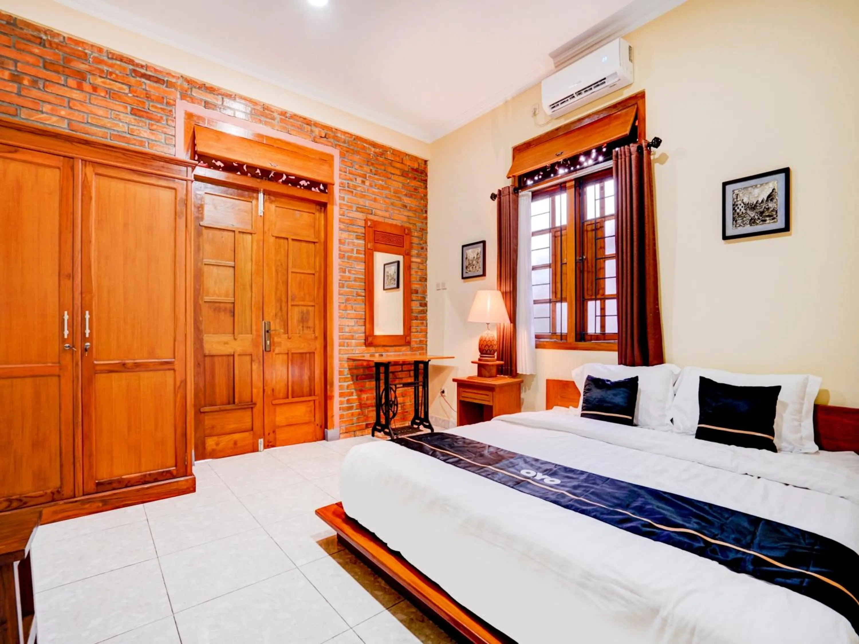 Bedroom, Bed in OYO 90265 Cempoko Mulyo Homestay Syariah