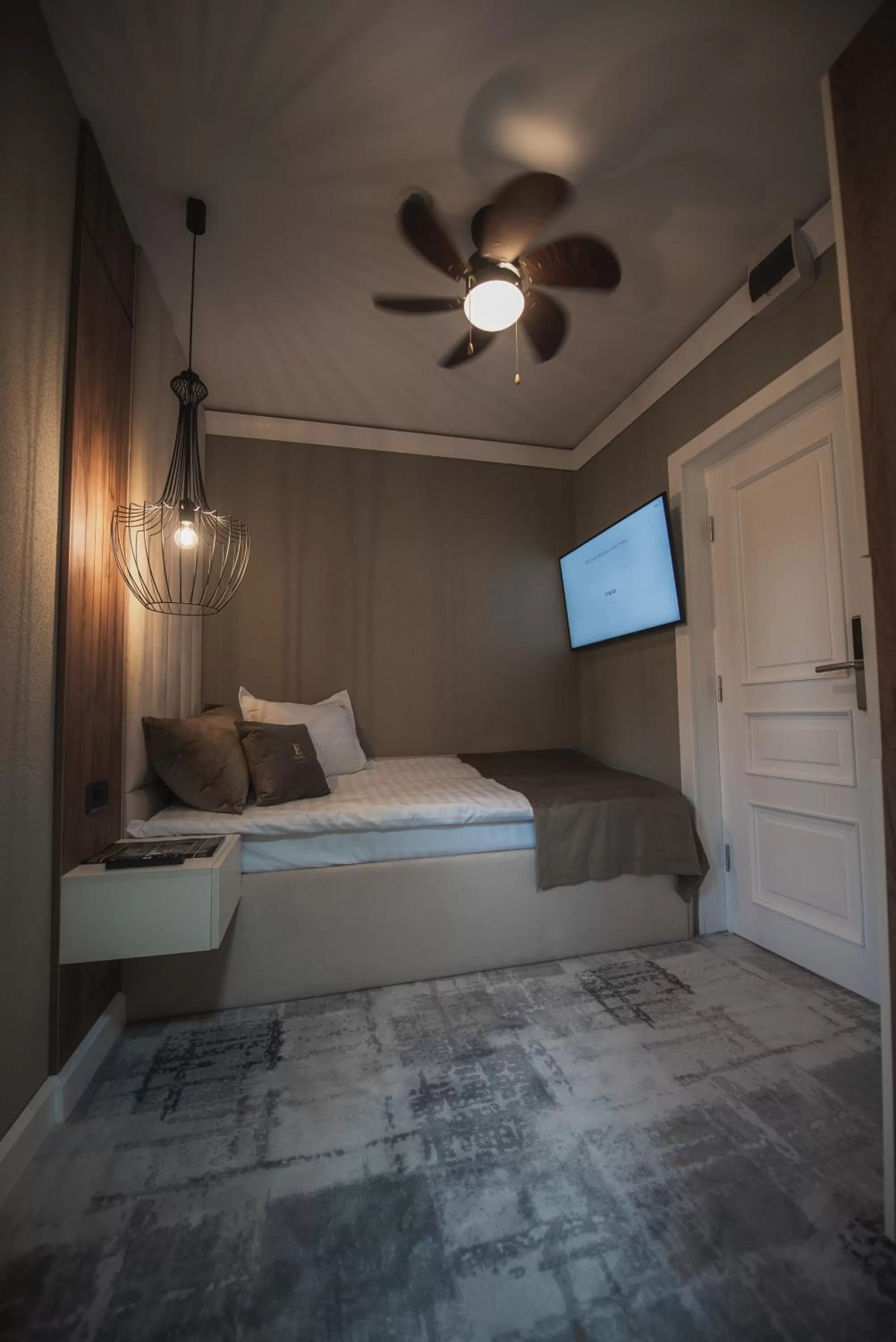 Bedroom, Bed in Elexus Boutique