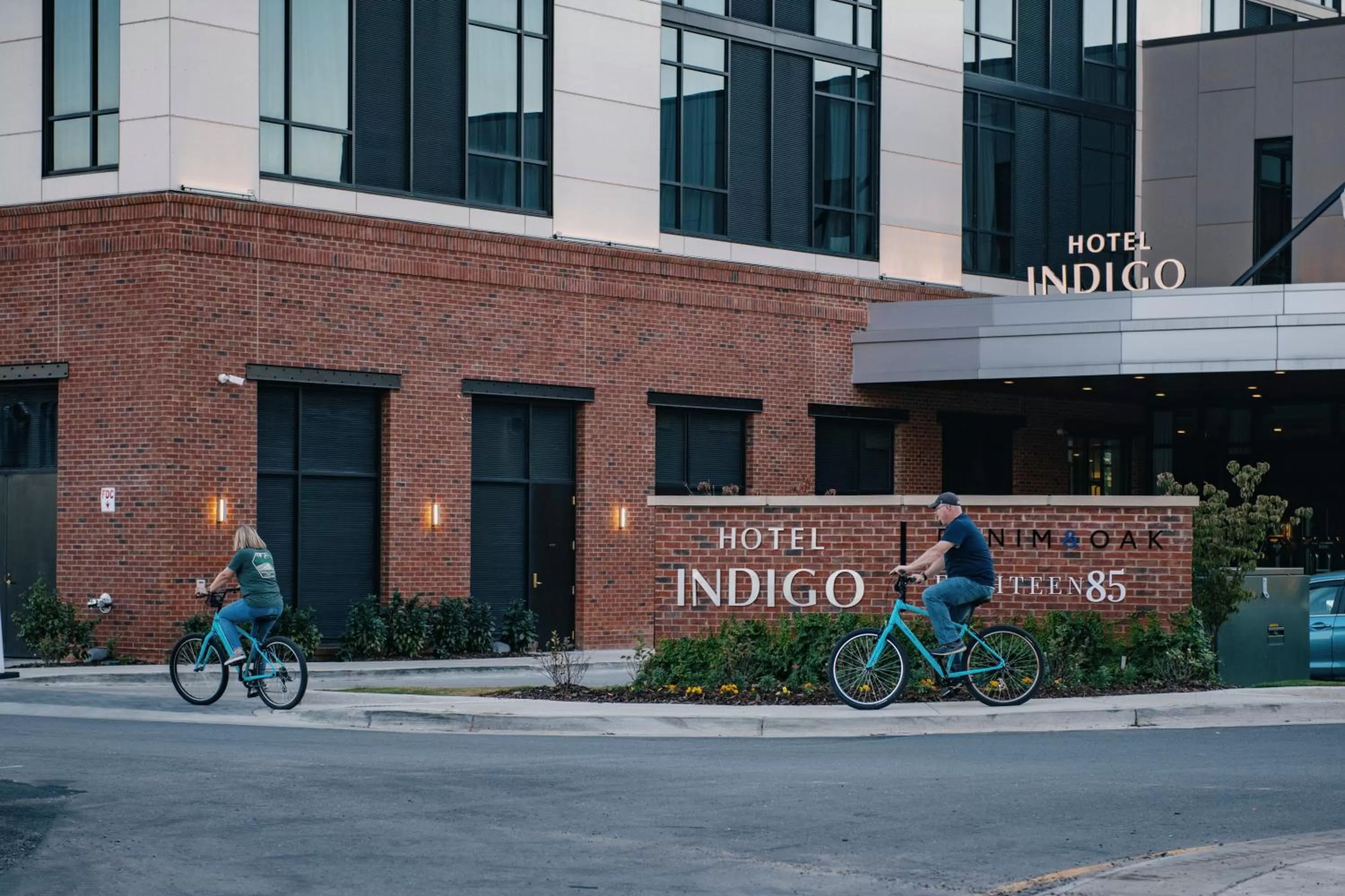 Lobby or reception in Hotel Indigo - Columbus at Riverfront Place by IHG