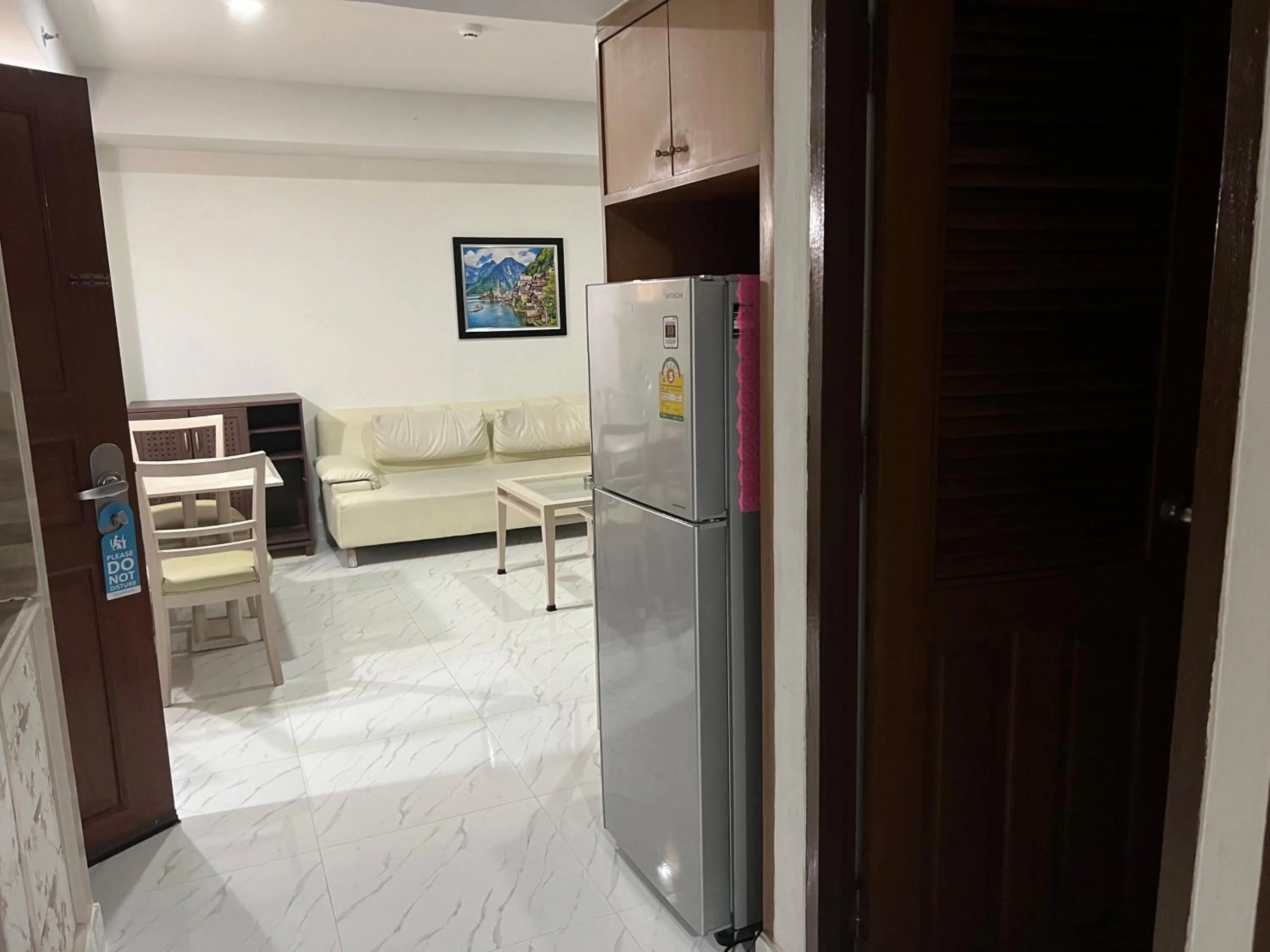Kitchen or kitchenette in Mall Suites Hotel