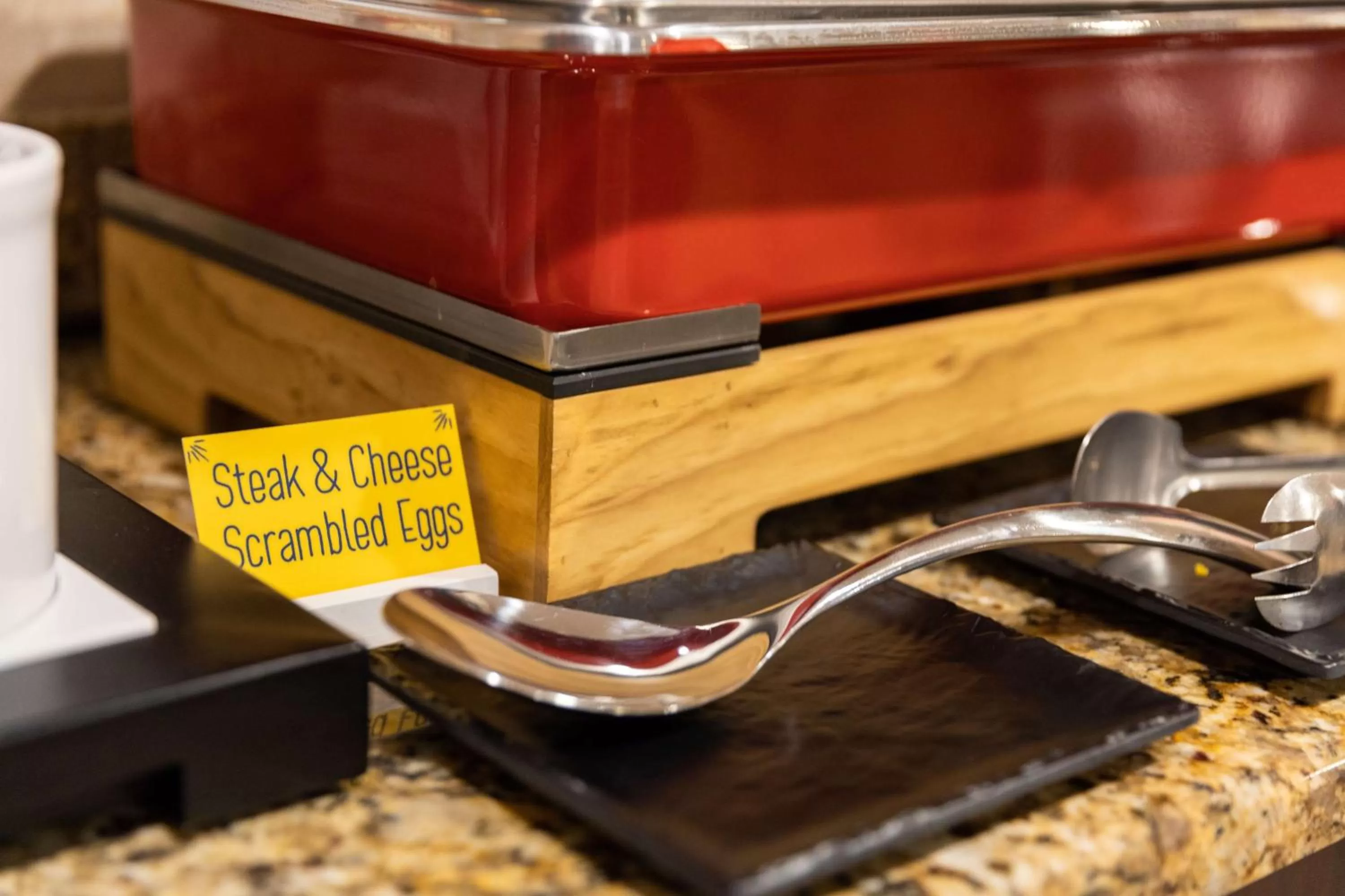 Breakfast in Hampton Inn by Hilton of Kuttawa Eddyville