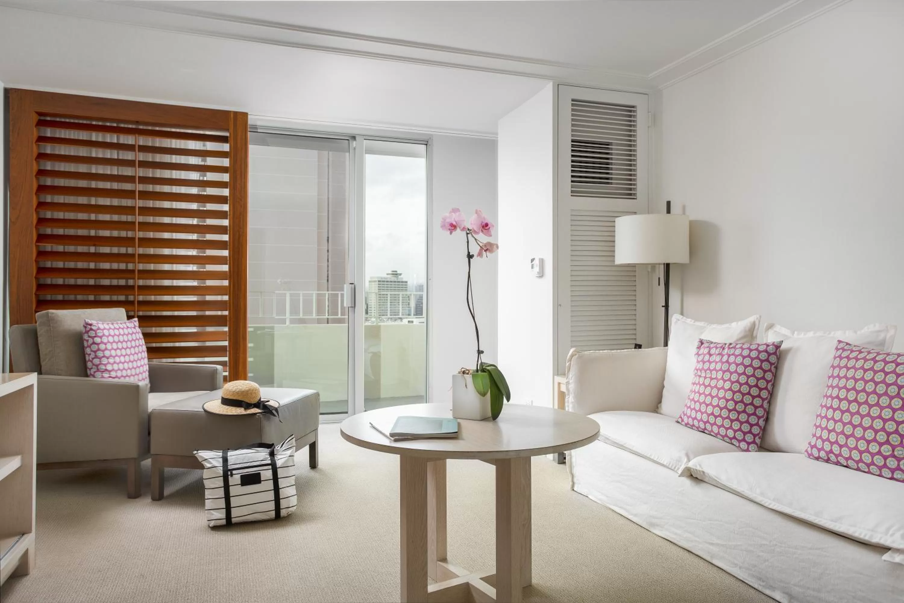 Seating area in Hilton Vacation Club The Modern Honolulu