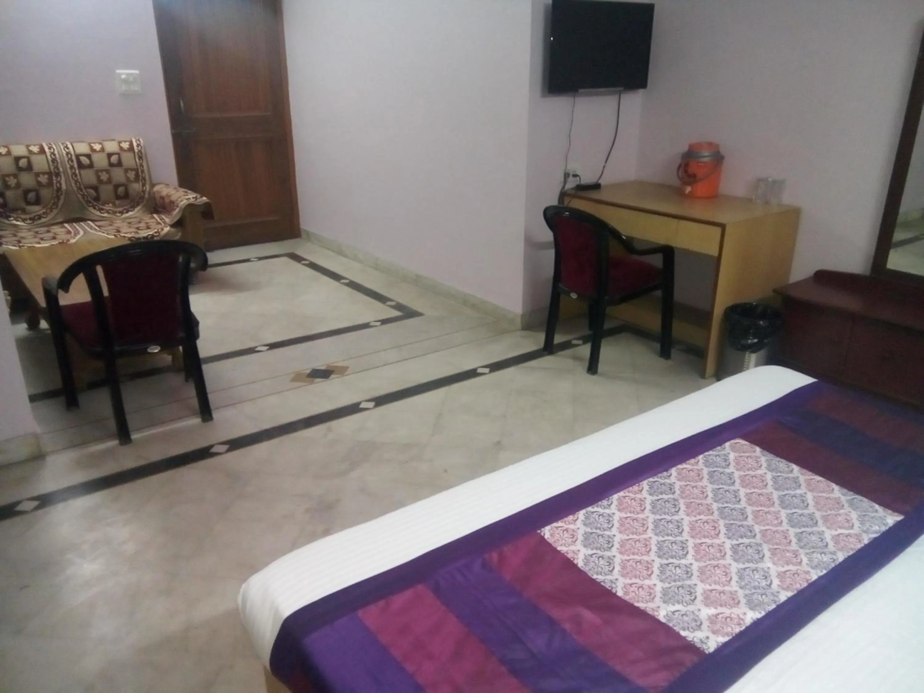 Photo of the whole room, Bed in Hotel Mayur