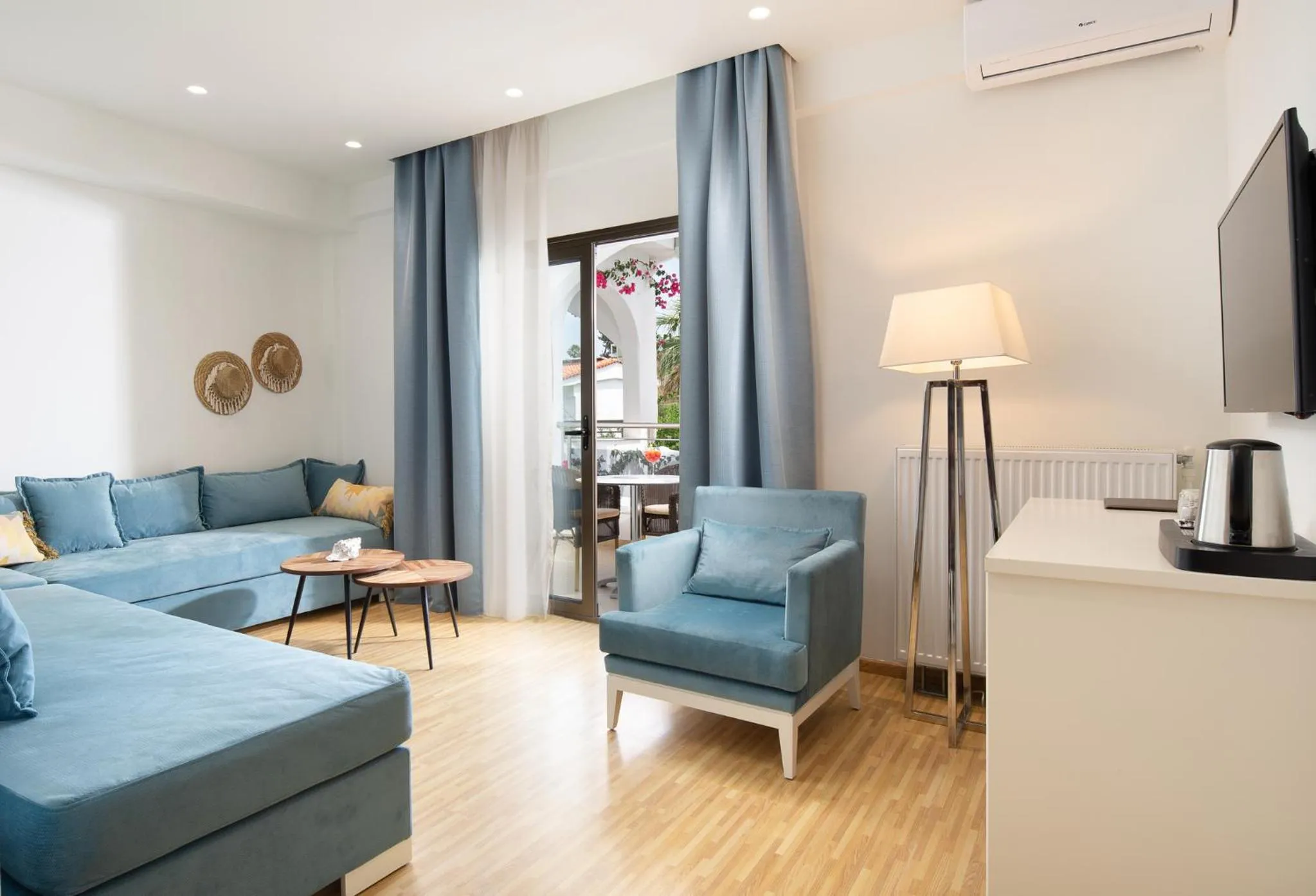 Living room in Flegra Palace