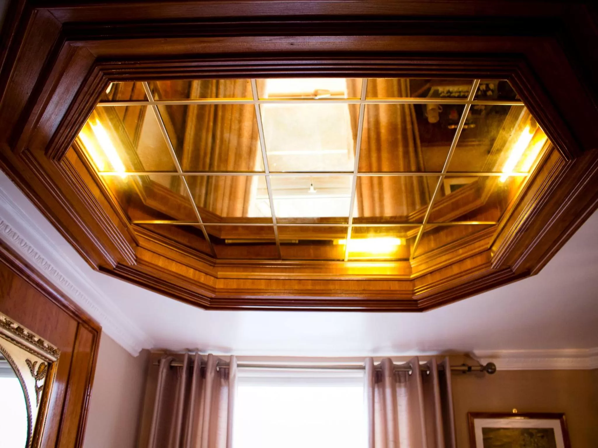 Photo of the whole room in Cricklewood Lodge Hotel