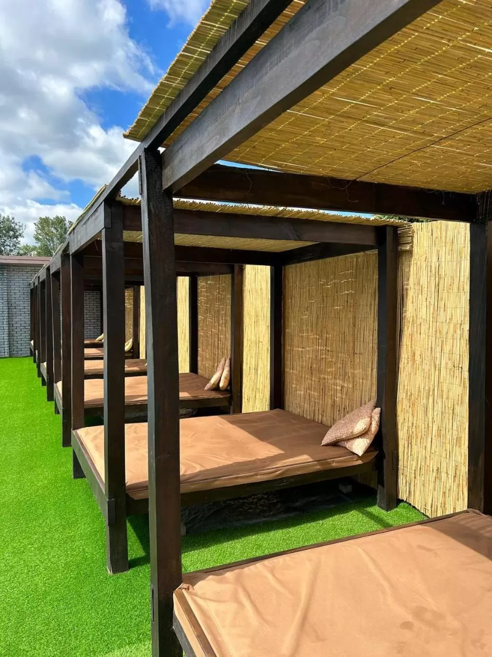 Day in Hotel and Entertaiment Complex Vlada