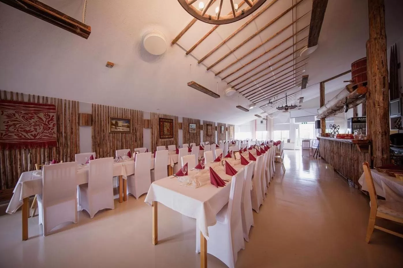 Restaurant/Places to Eat in Lamminmäen Juhla ja Peti