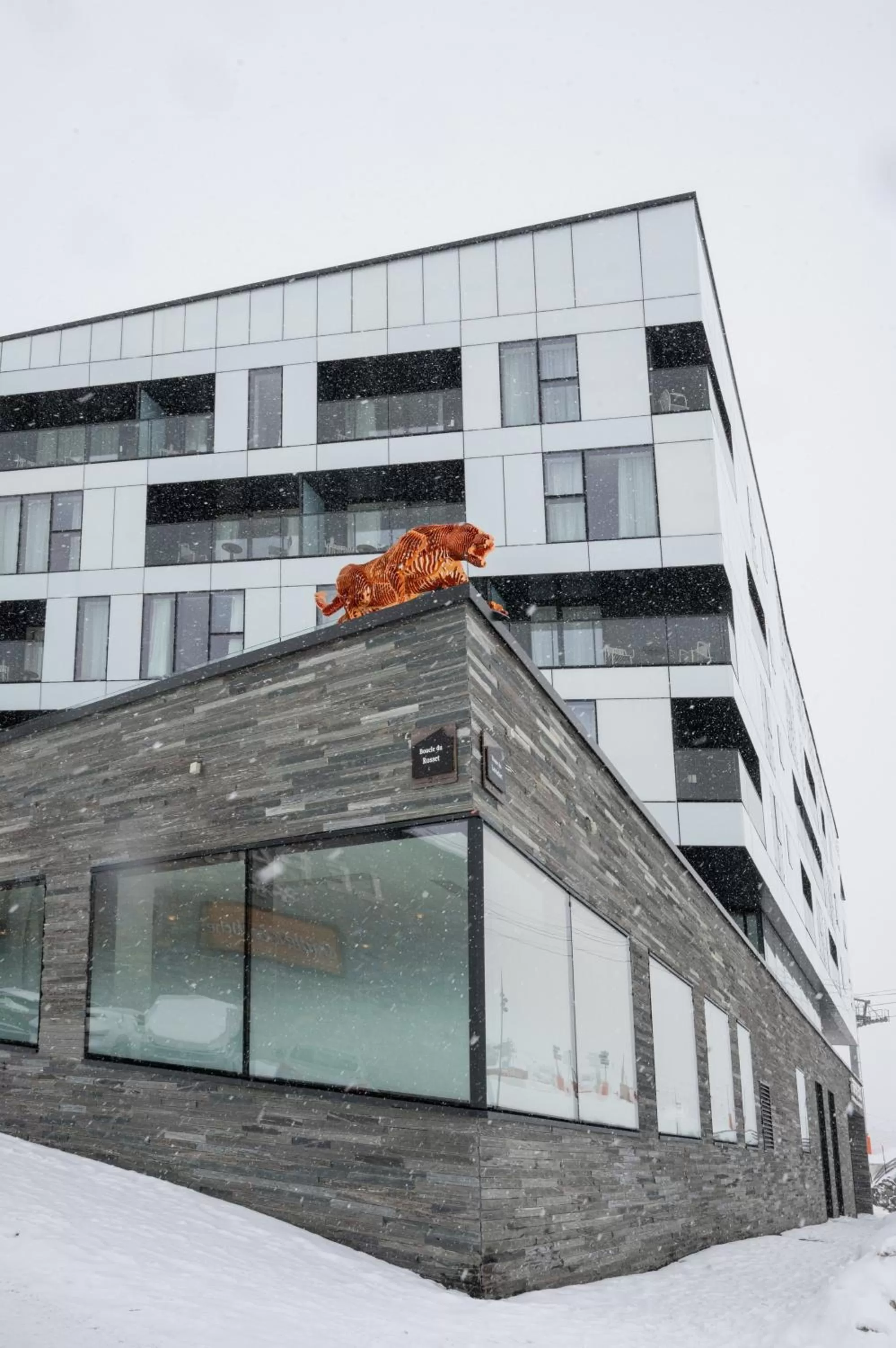 Decorative detail in Hôtel VoulezVous by Les Etincelles