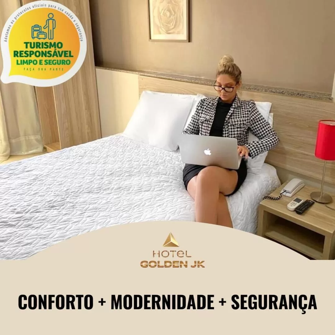 Bed in Hotel Golden JK