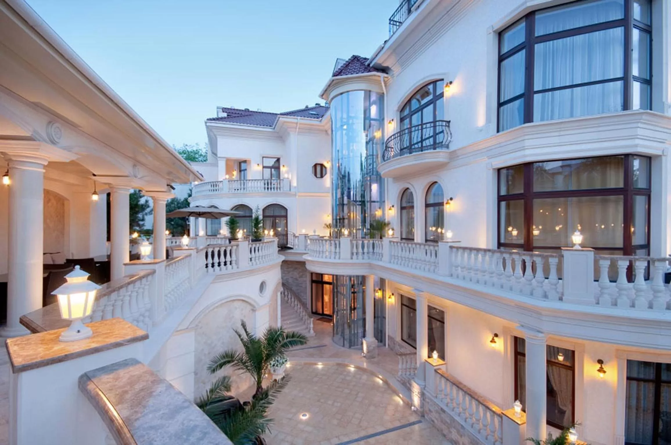 Decorative detail in Villa Le Premier - Maestro