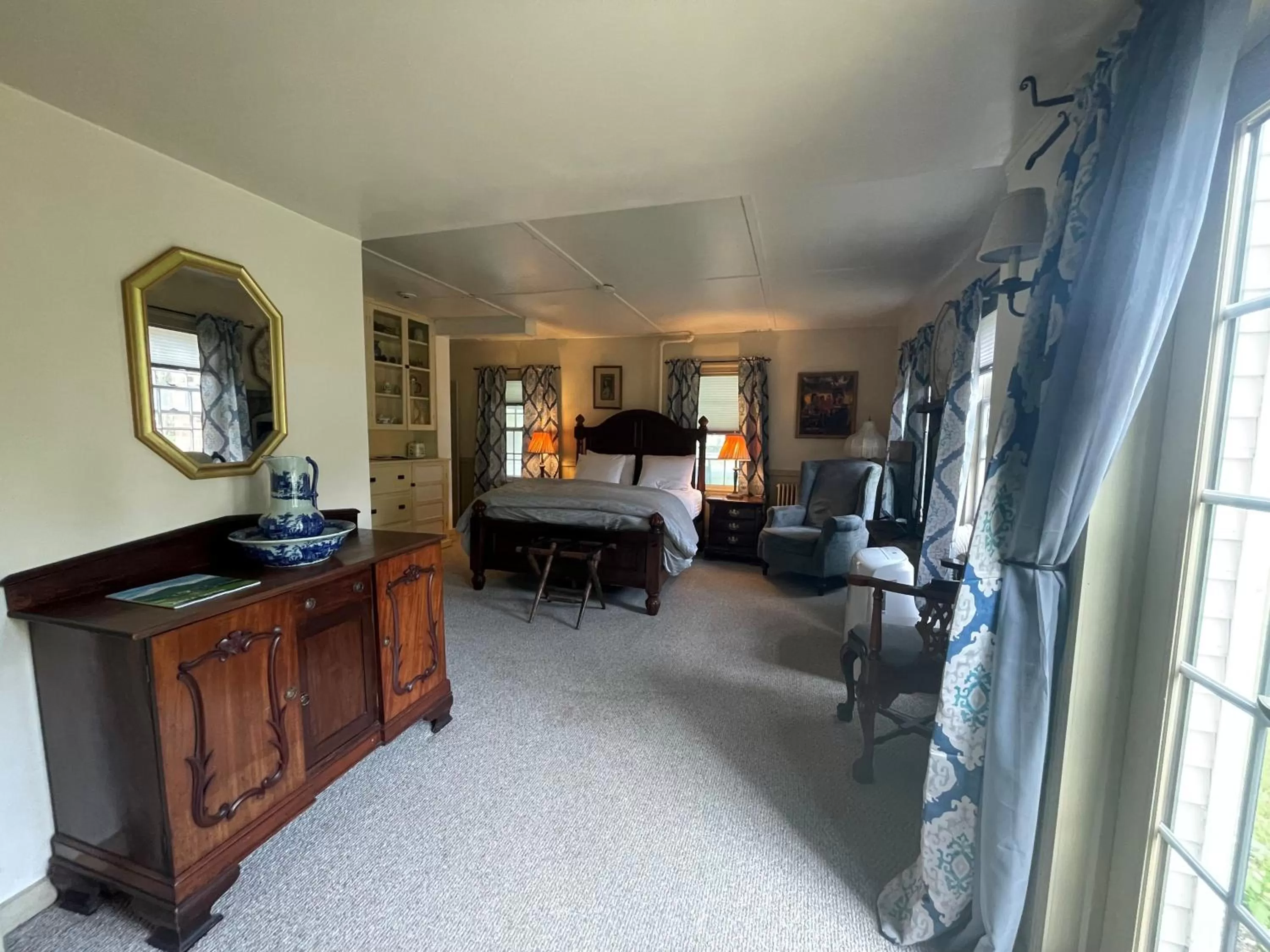 Photo of the whole room in Arlington Inn & Spa