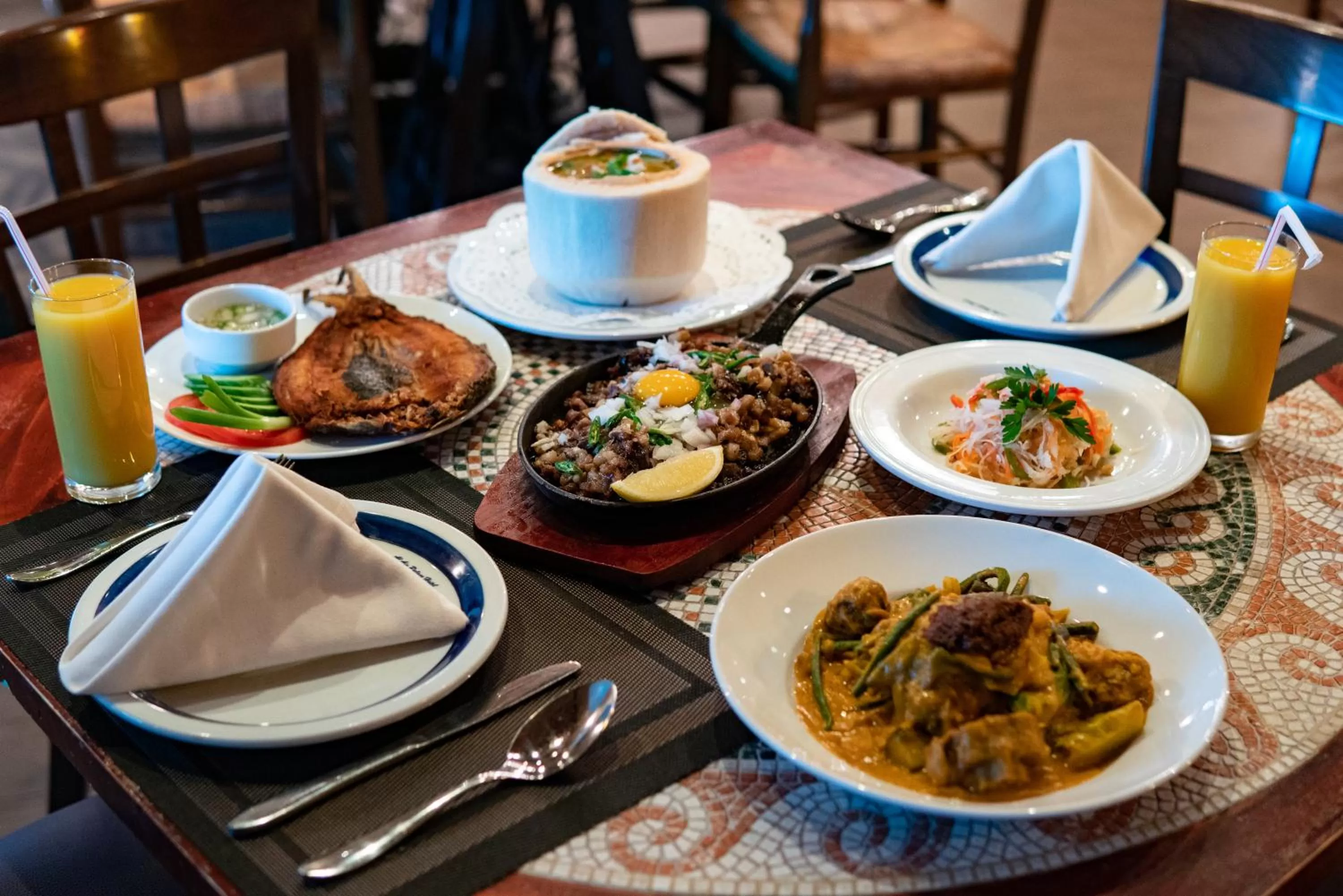 Food and drinks in Al Ain Palace Hotel Abu Dhabi