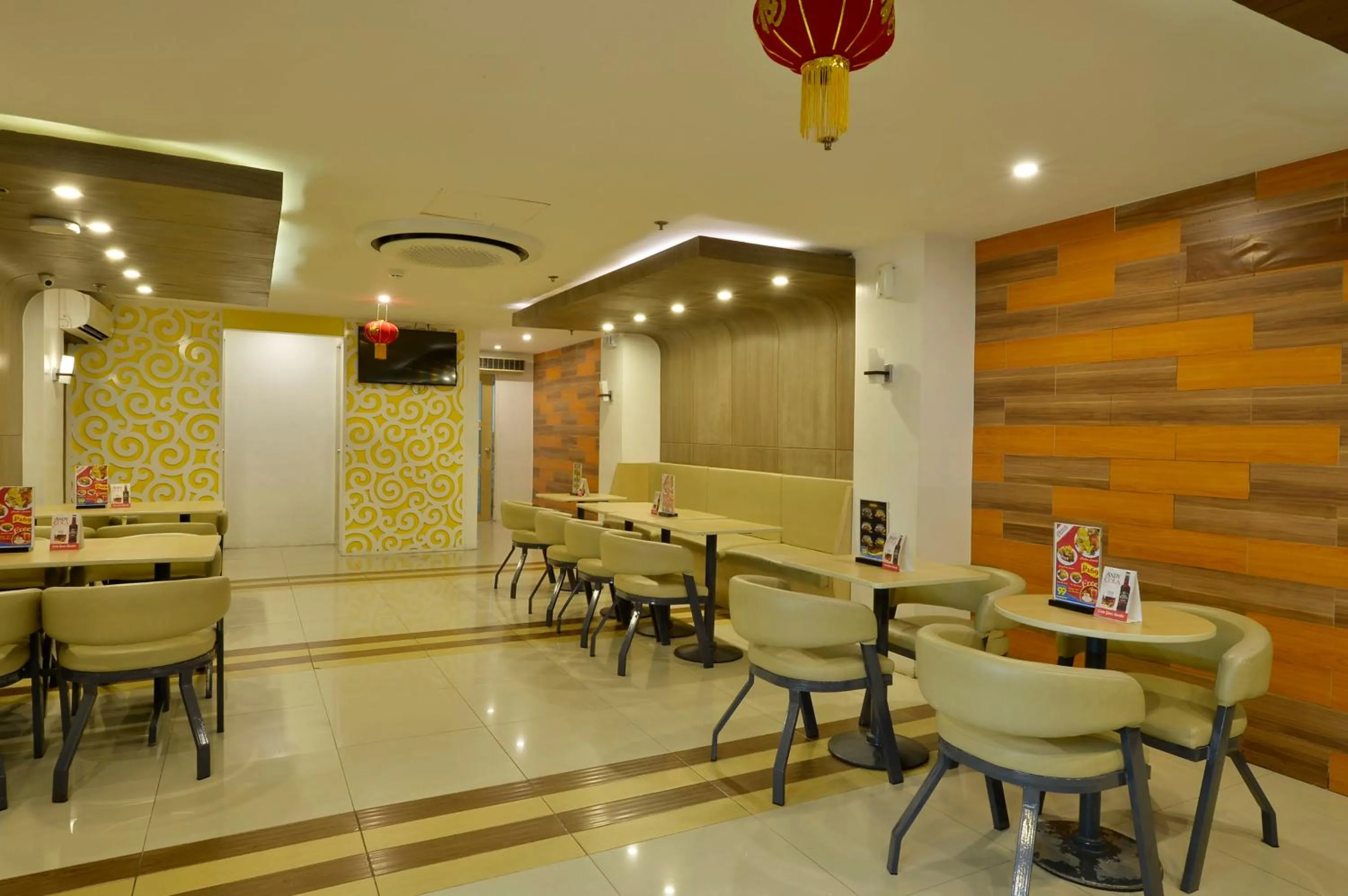 Lobby or reception in Hotel 99 Monumento