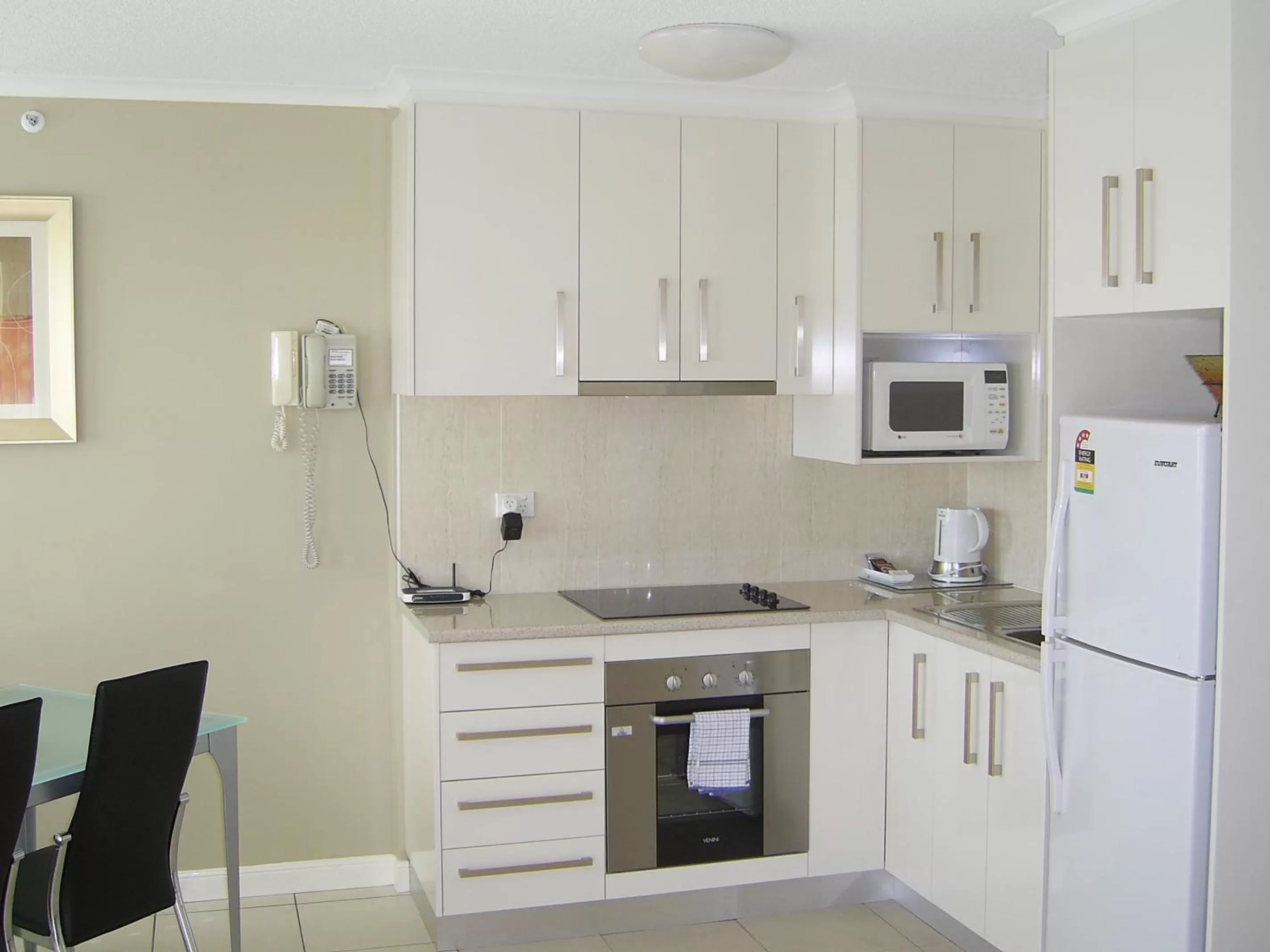 Kitchen or kitchenette in Windsurfer Resort