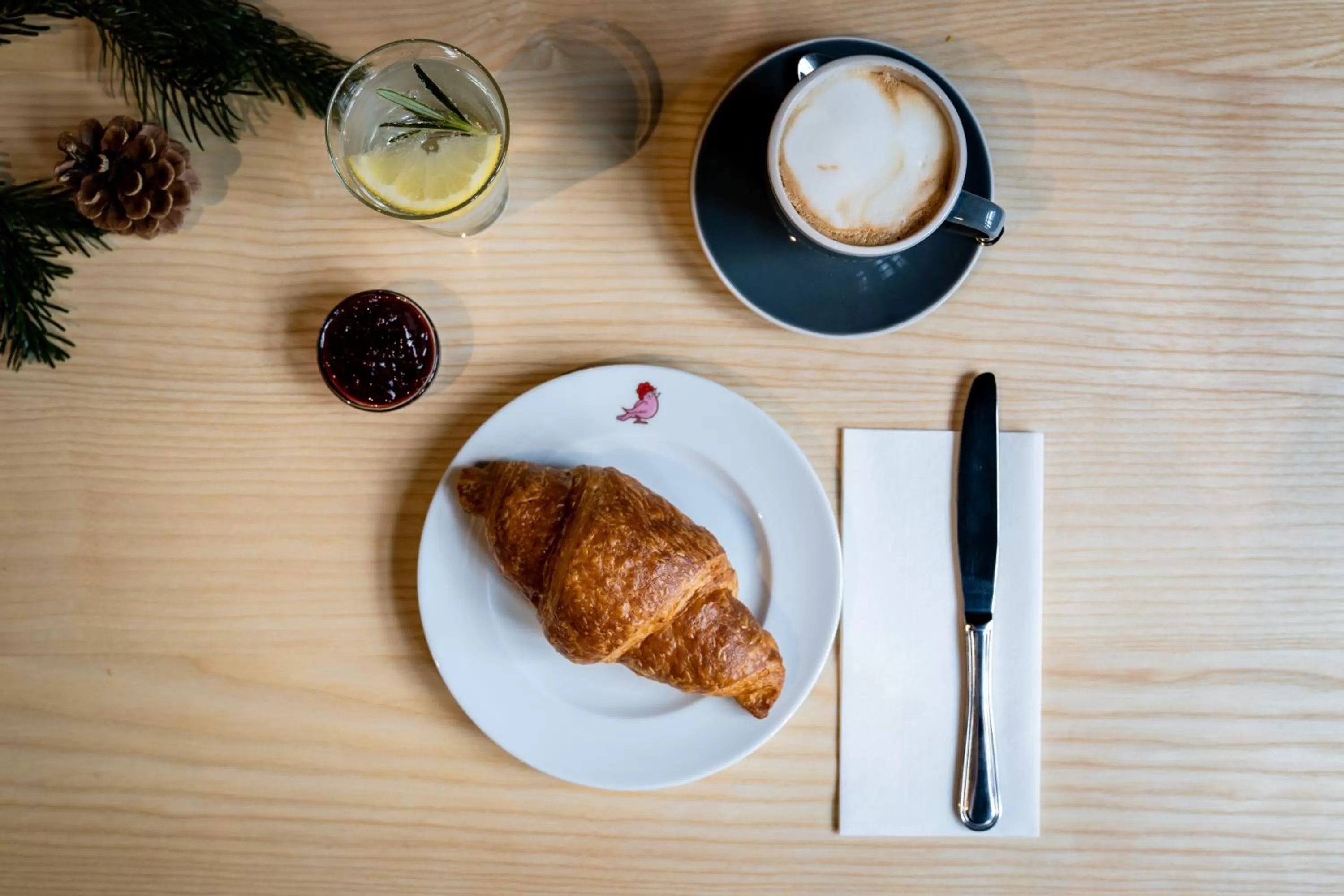 Breakfast in coucou hotel & kuckucks-stube (Titisee)