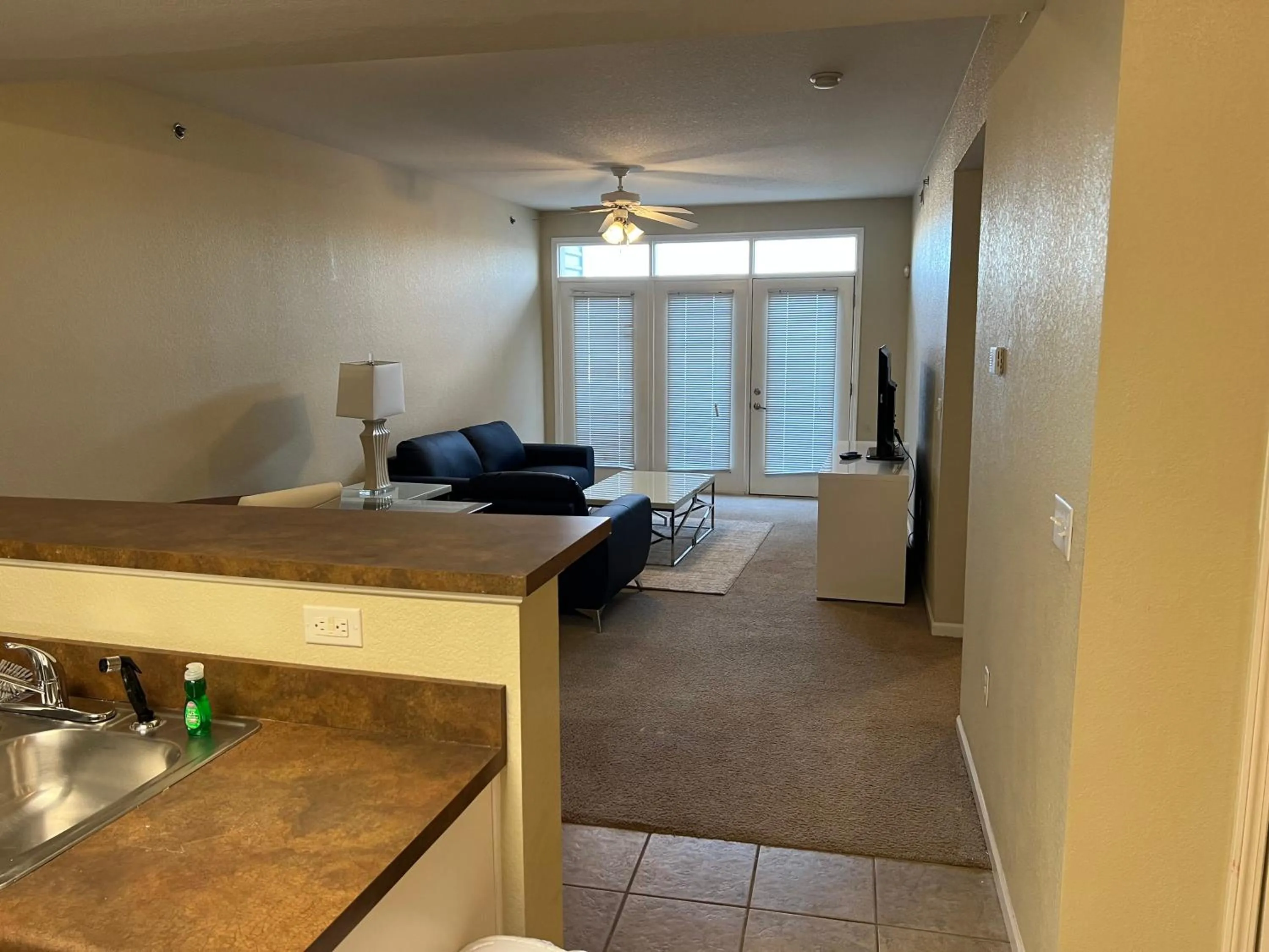 Living room in WASHBURN HOTEL SUITES