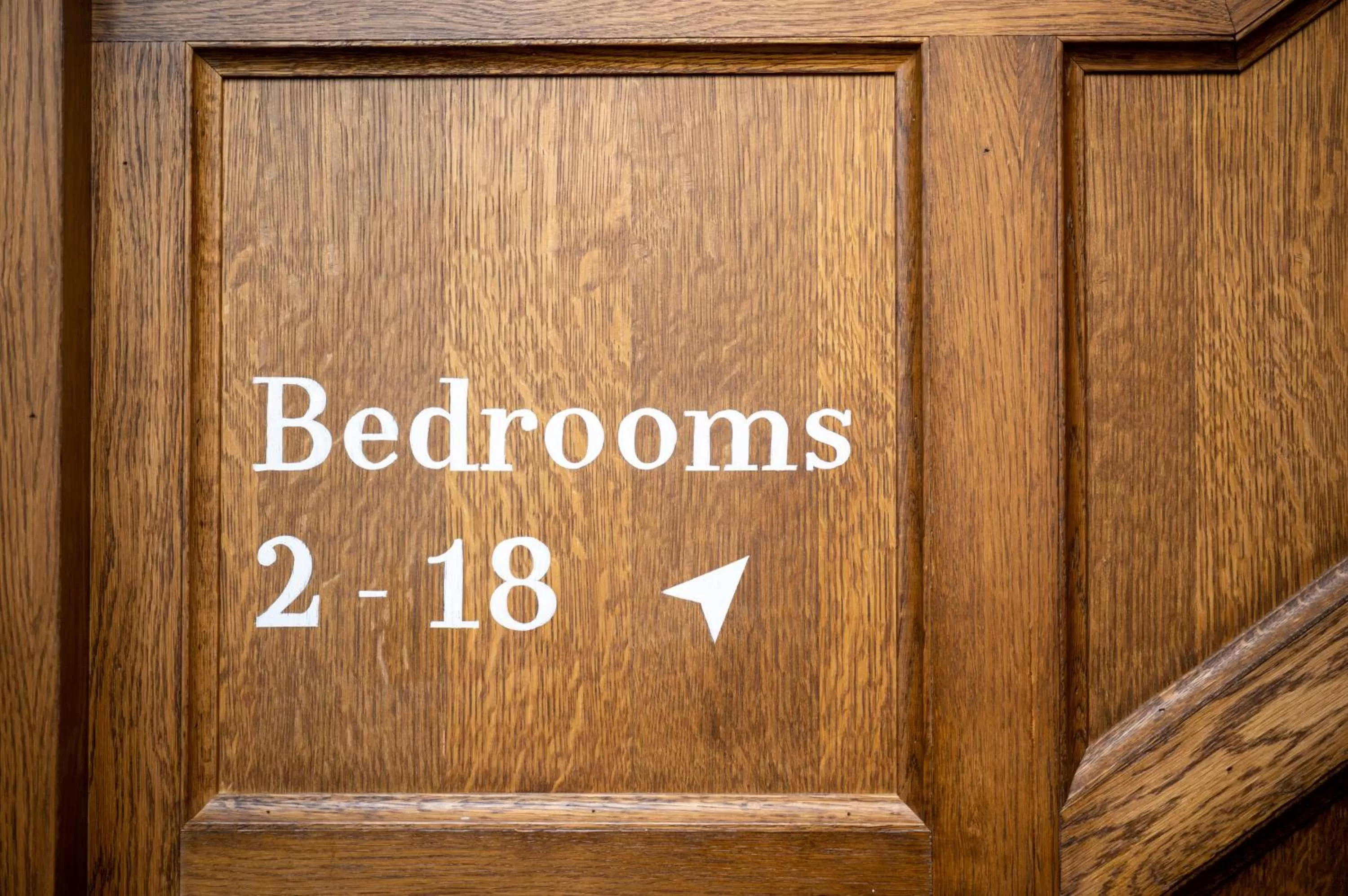 Logo/Certificate/Sign in Victoria Hotel by Chef & Brewer Collection